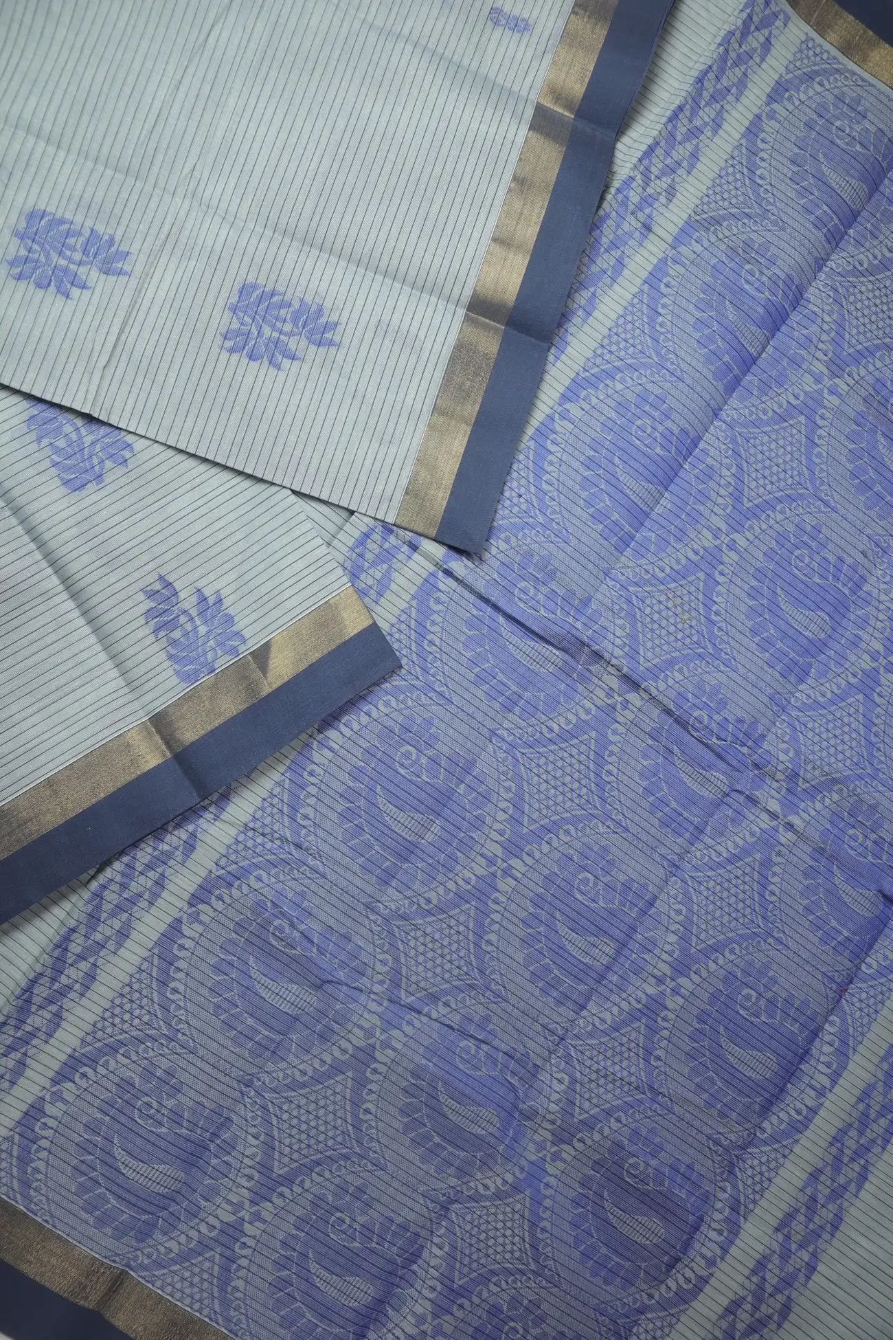 gray-flower-coimbatore-cotton-saree-cbe000571-b