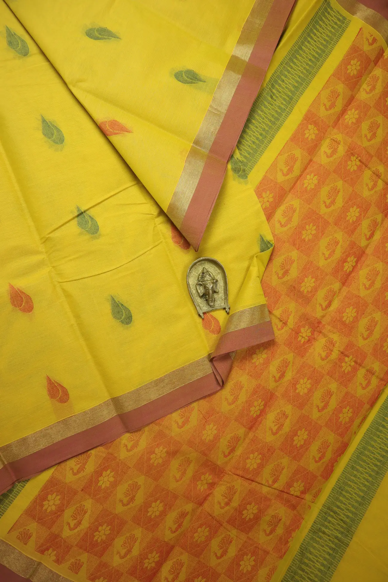 mustard-sangu-poo-coimbatore-cotton-saree-cbe000559-a
