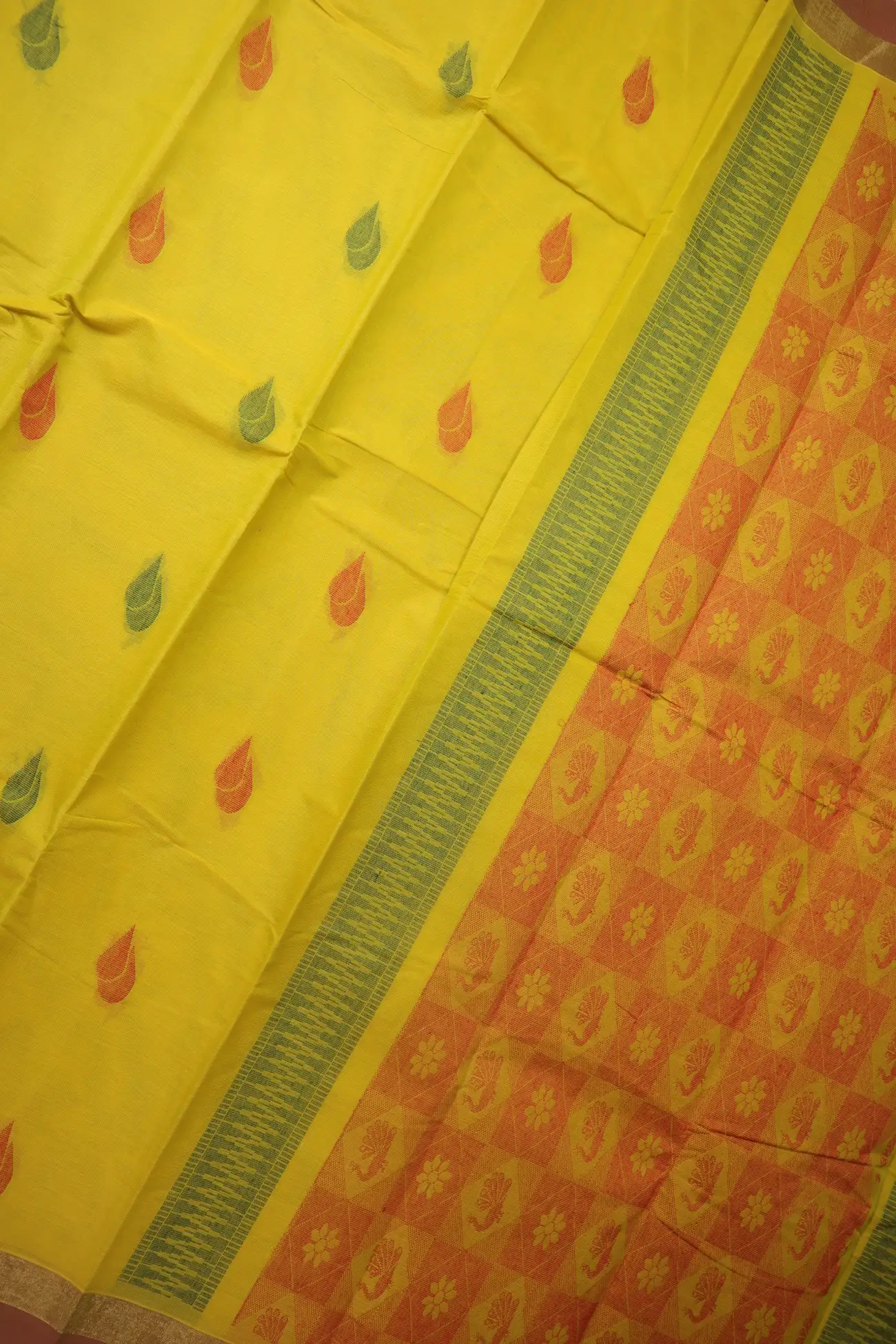 mustard-sangu-poo-coimbatore-cotton-saree-cbe000559-c
