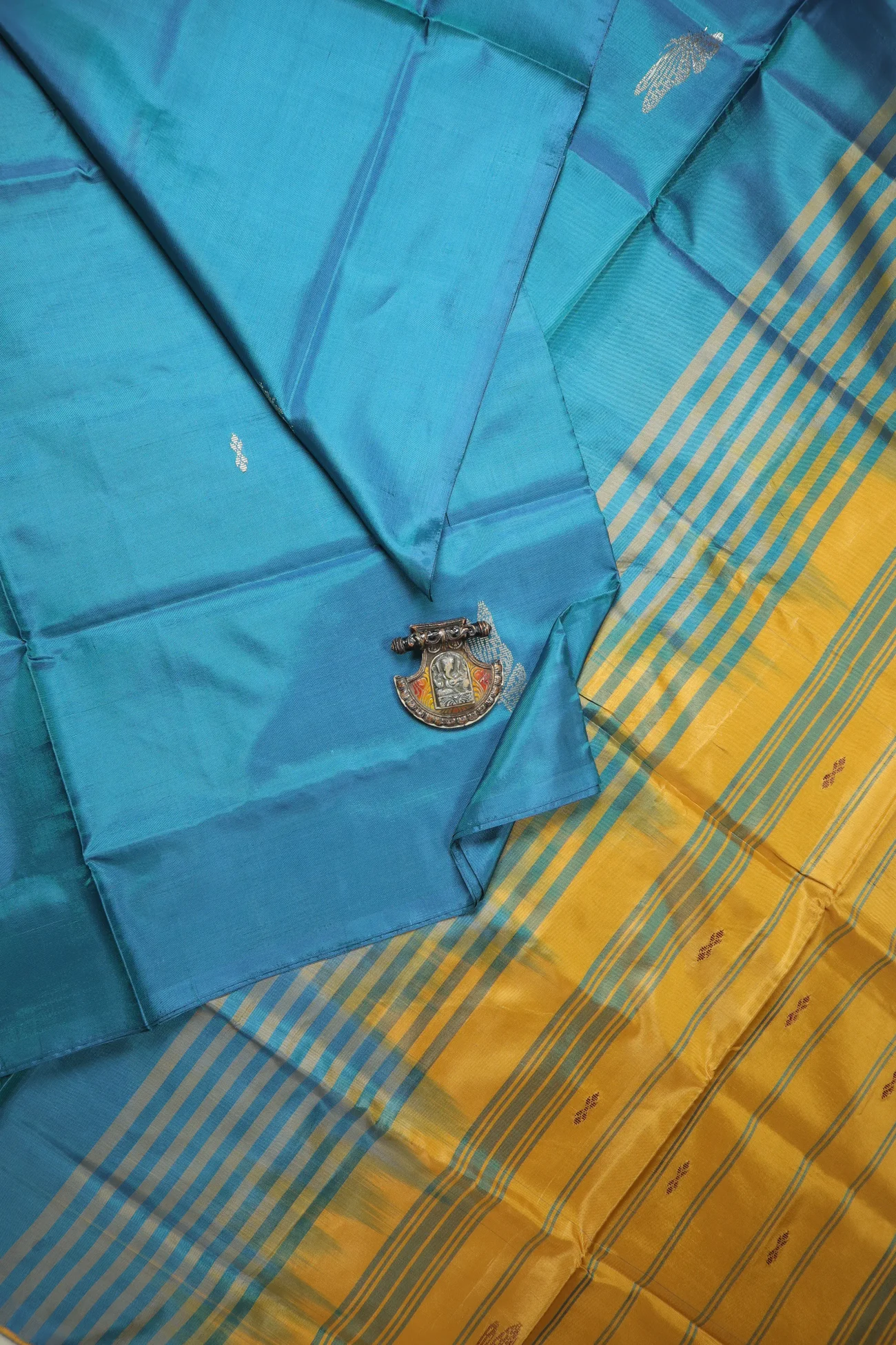 teal-butterfly-banana-pith-sarees-bps000590-a