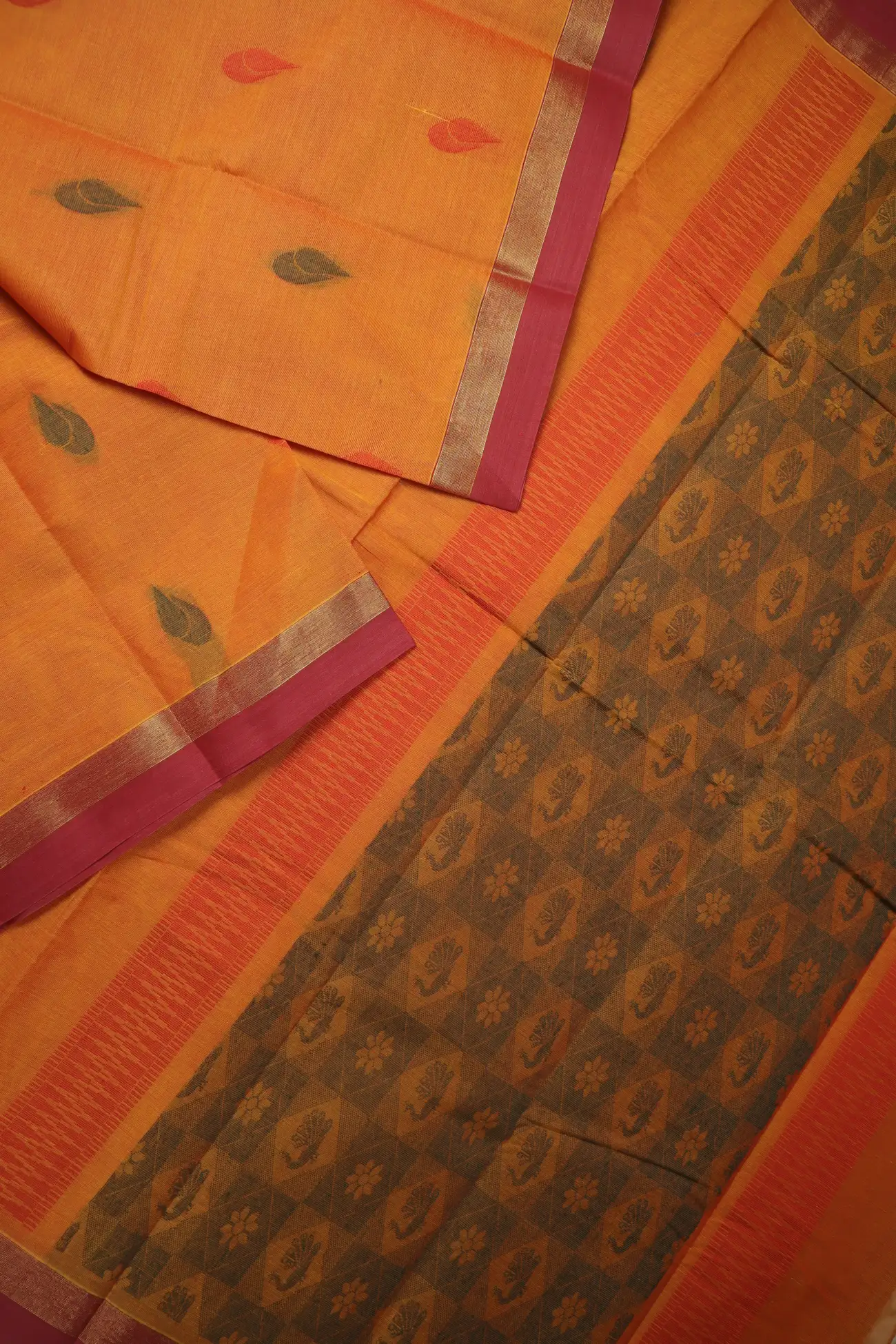 orange-sangu-poo-coimbatore-cotton-saree-cbe000565-b
