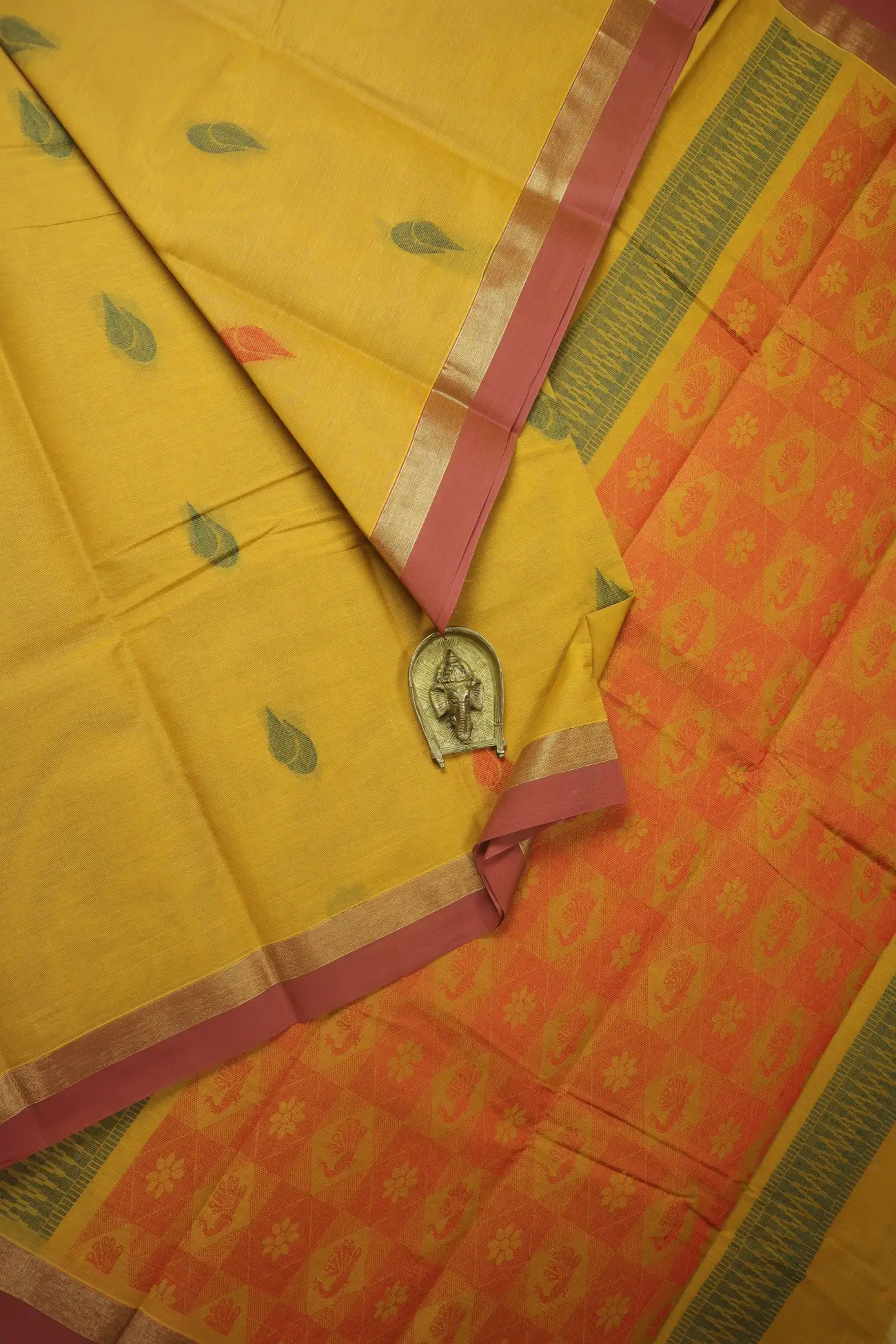 mustard-sangu-poo-coimbatore-cotton-saree-cbe000546-a