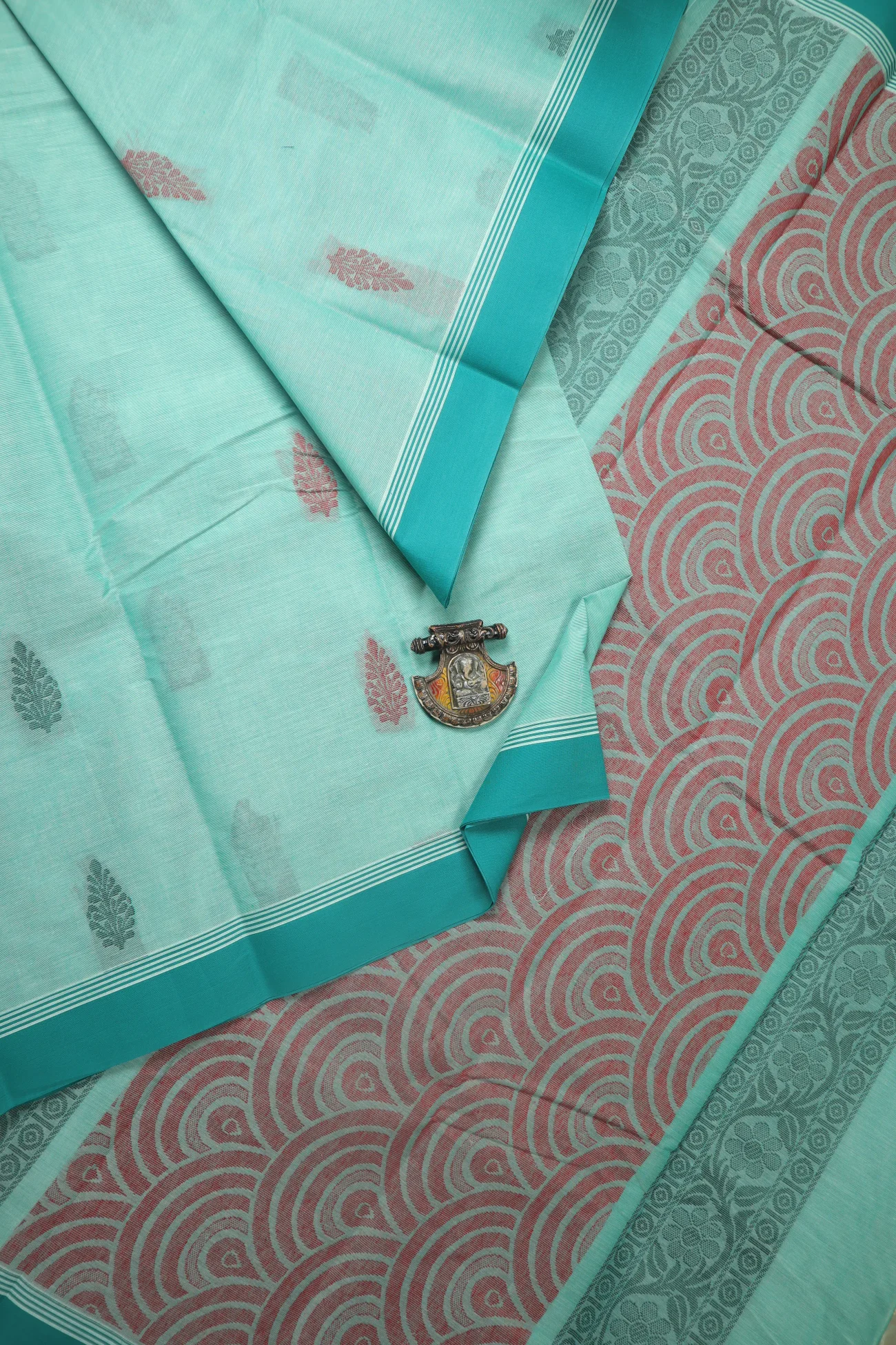 pale-turquoise-sangu-poo-coimbatore-cotton-saree-cbe000537-a