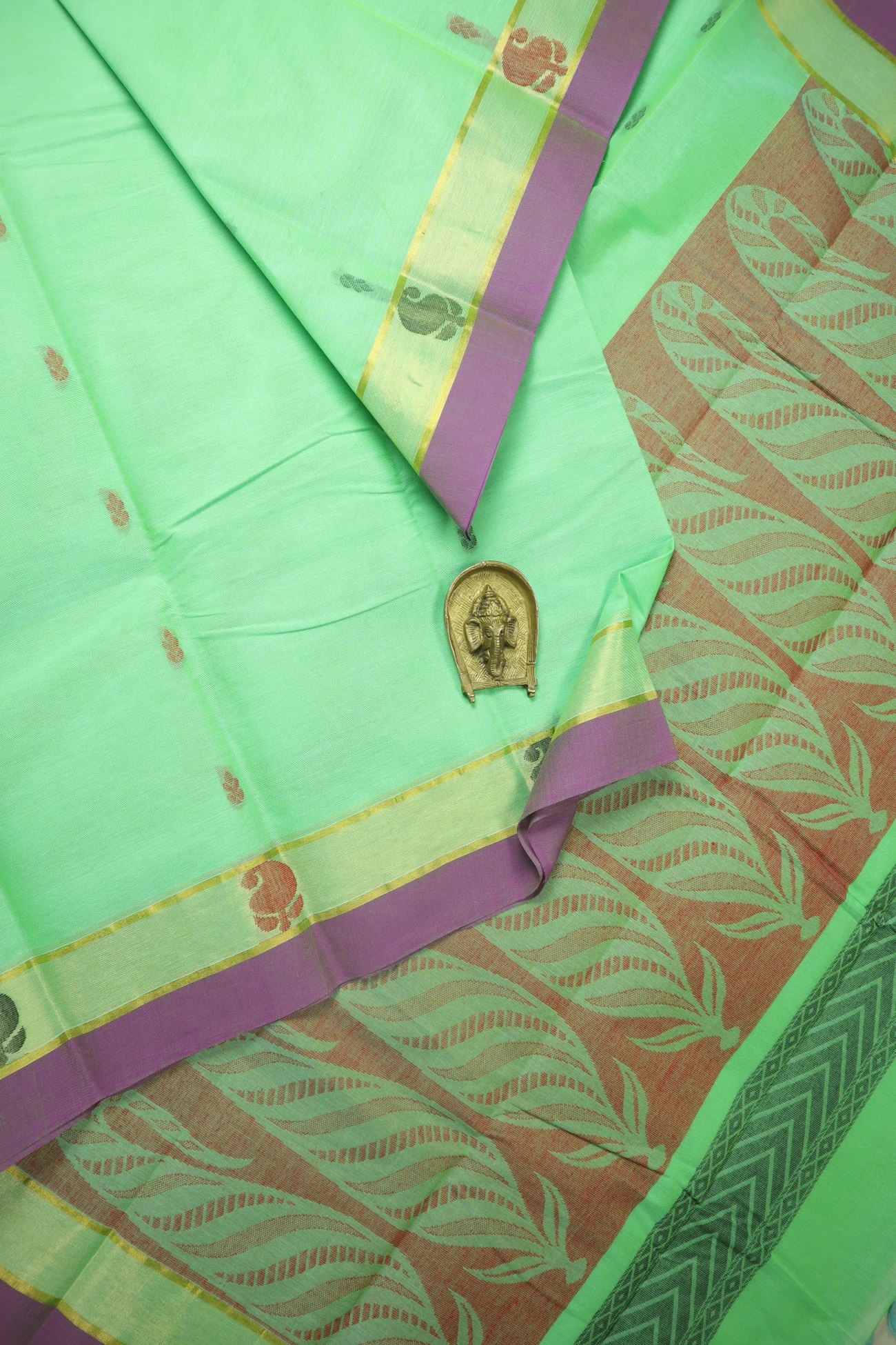 spring-green-mango-flower-coimbatore-cotton-saree-cbe000504-a