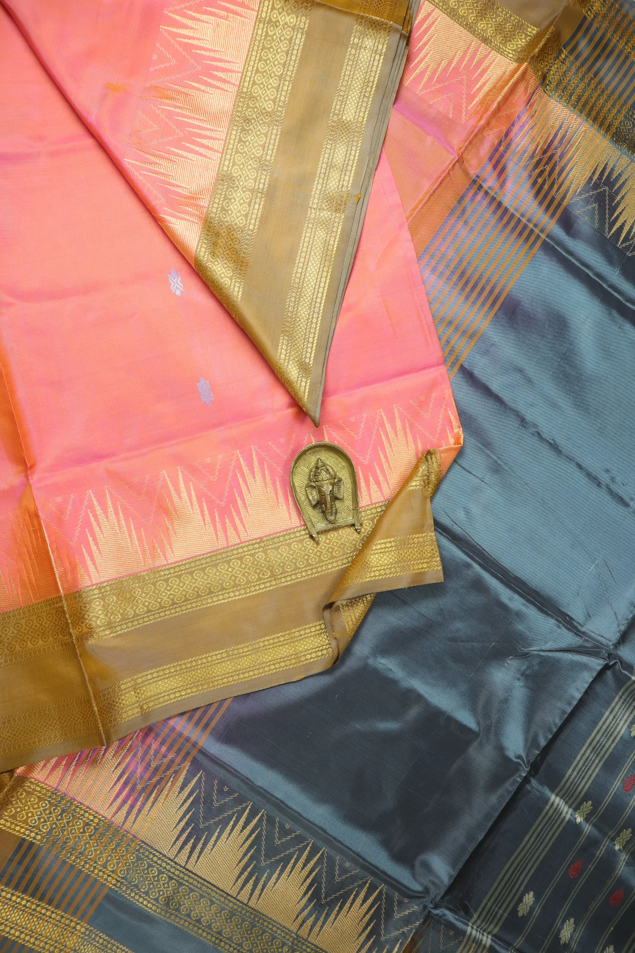 coral-thalampoo-reku-banana-pith-silk-saree-bps000612-a