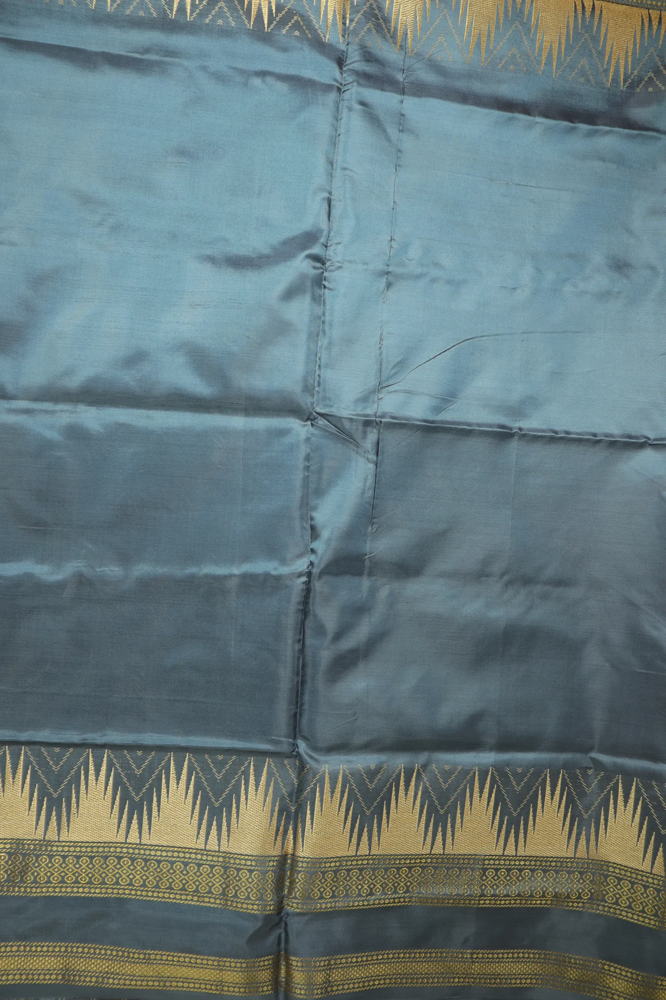 coral-thalampoo-reku-banana-pith-silk-saree-bps000612-d