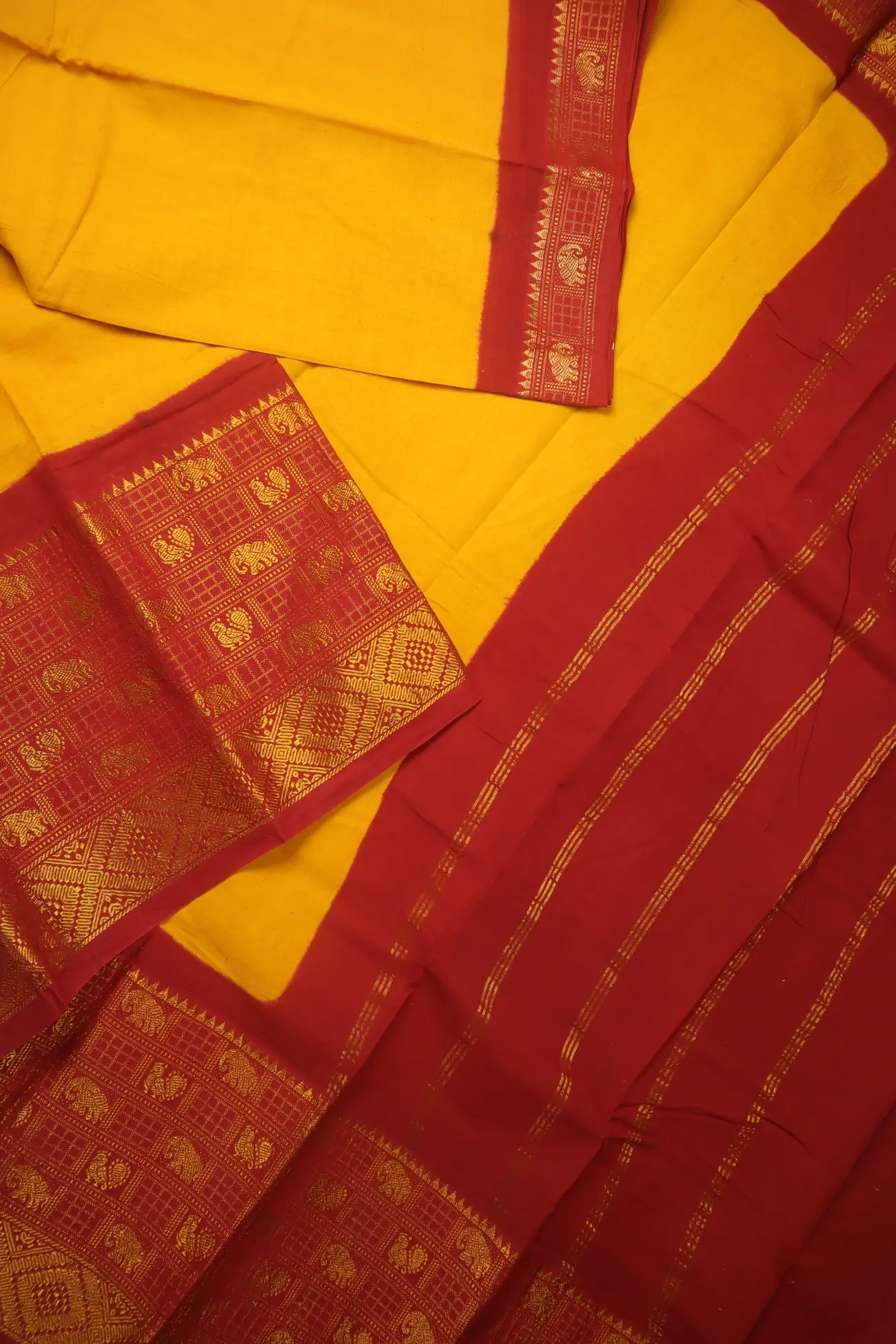 orange-elephant-peacock-madurai-sungudi-saree-ss006355-b