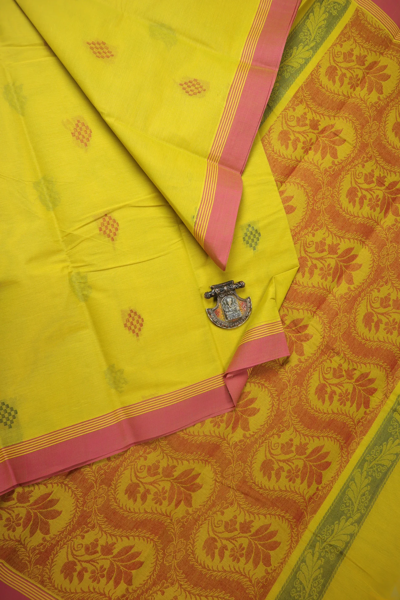yellow-diamoned-coimbatore-cotton-saree-cbe000531-a