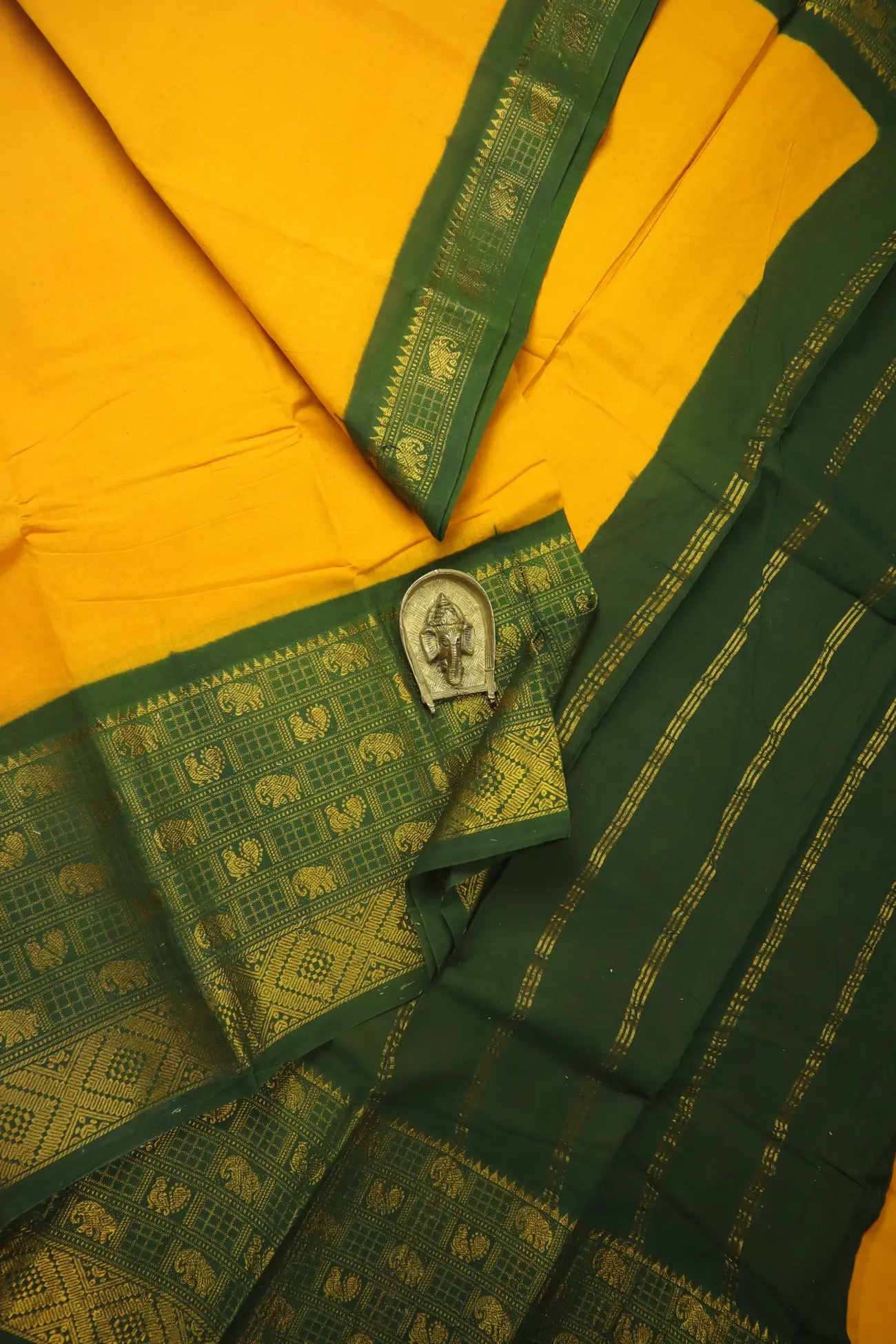 yellow-elephant-peacock-madurai-sungudi-saree-ss006359-a