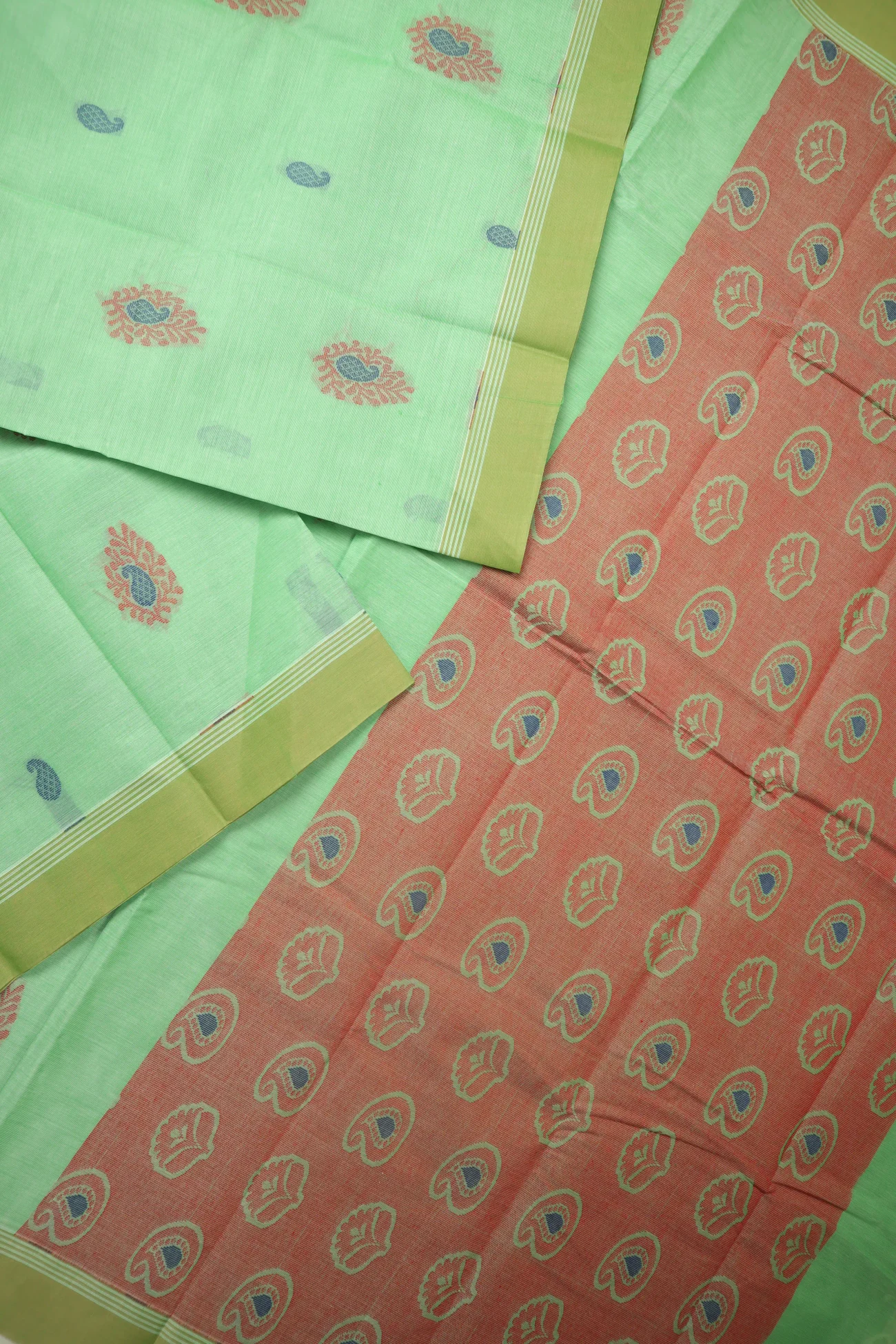 pale-green-flower-mango-coimbatore-cotton-saree-cbe000541-b