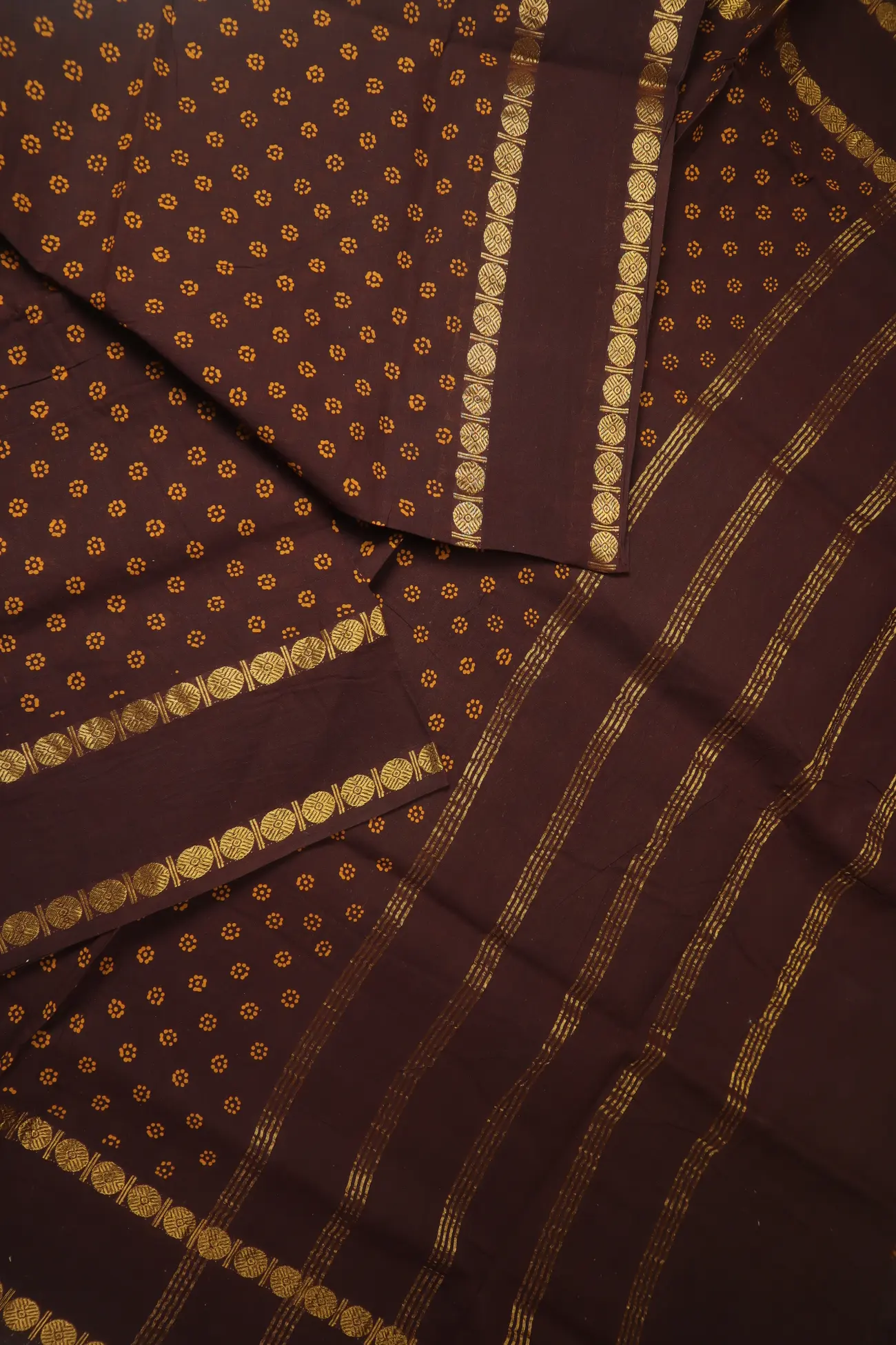 brown-ruthratcham-rettai-pettu-madurai-sungudi-saree-ss006361-b