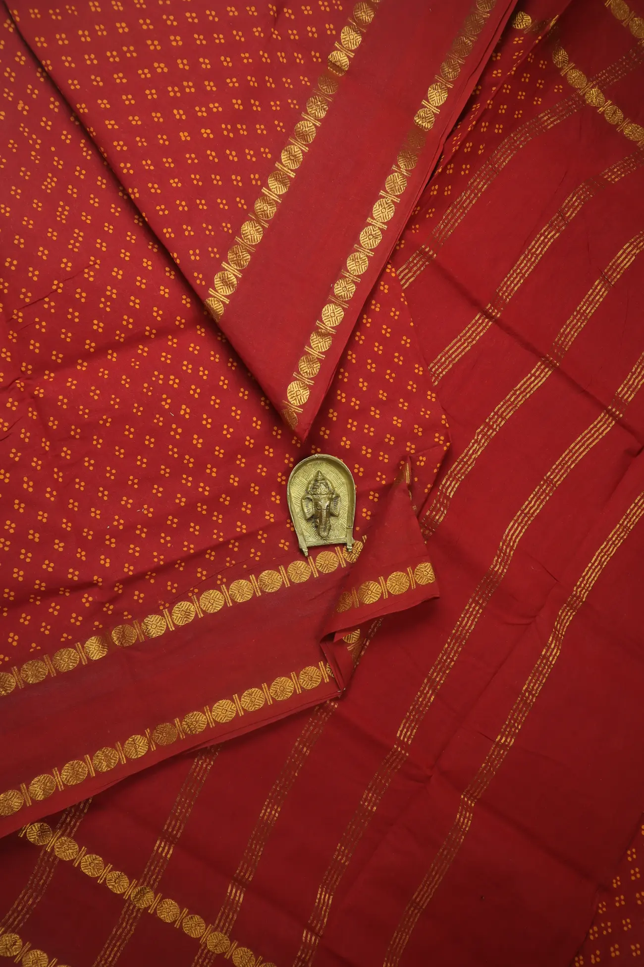 maroon-ruthratcham-rettai-pettu-madurai-sungudi-saree-ss006362-a