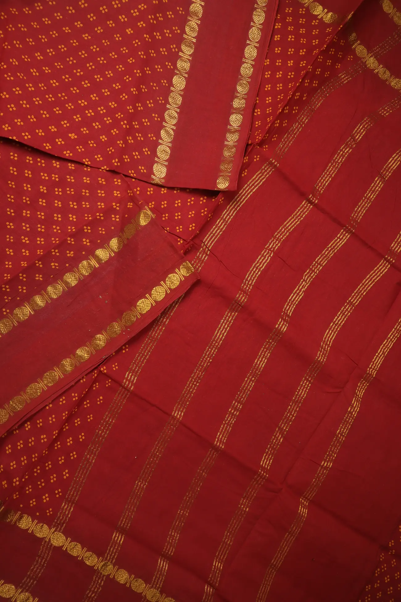 maroon-ruthratcham-rettai-pettu-madurai-sungudi-saree-ss006362-b