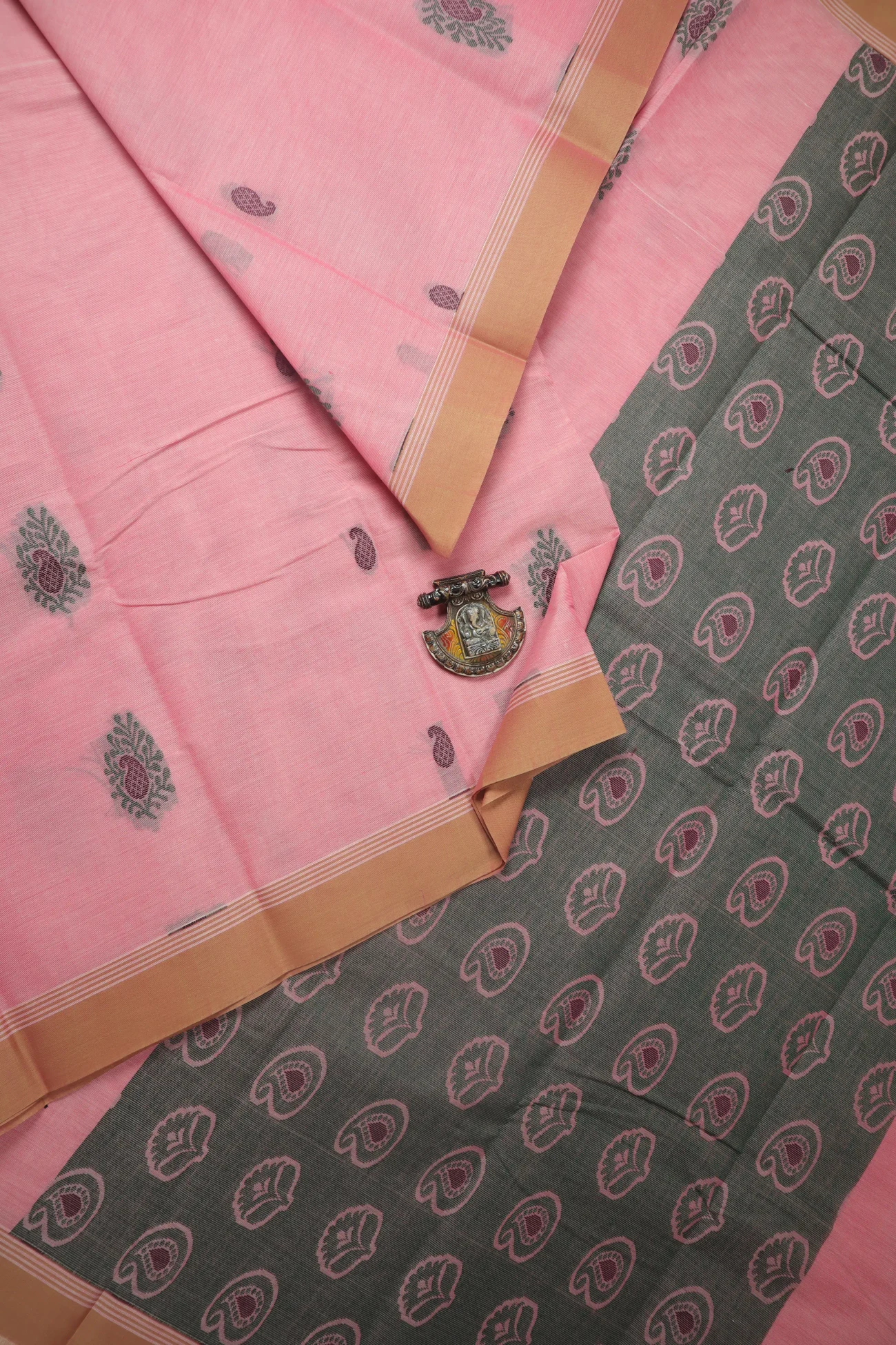 light-pink-flower-mango-coimbatore-cotton-saree-cbe000540-a