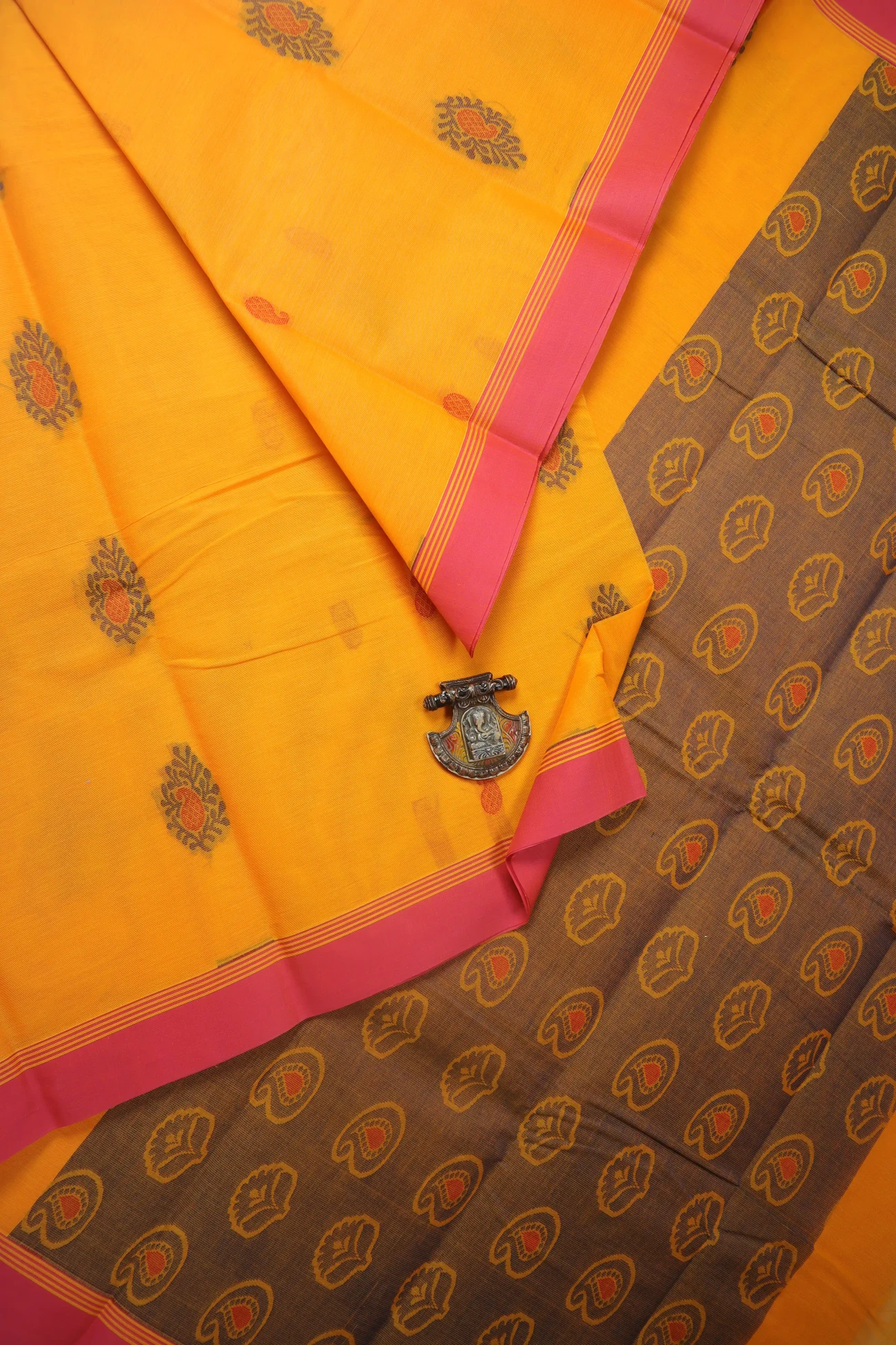 orange-flower-mango-coimbatore-cotton-saree-cbe000526-a