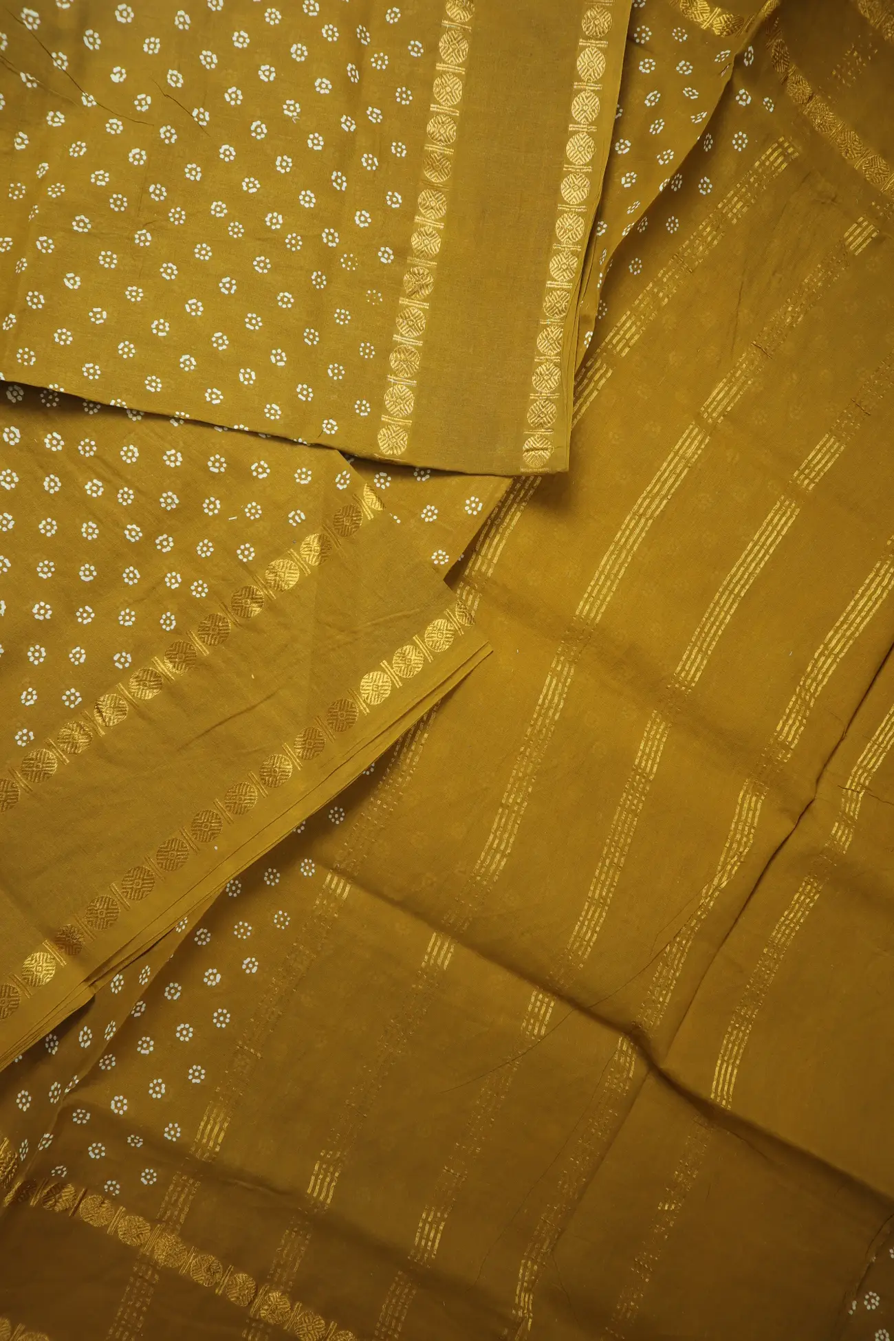 brown-rettai-pettu-ruthratcham-madurai-sungudi-saree-ss006389-b