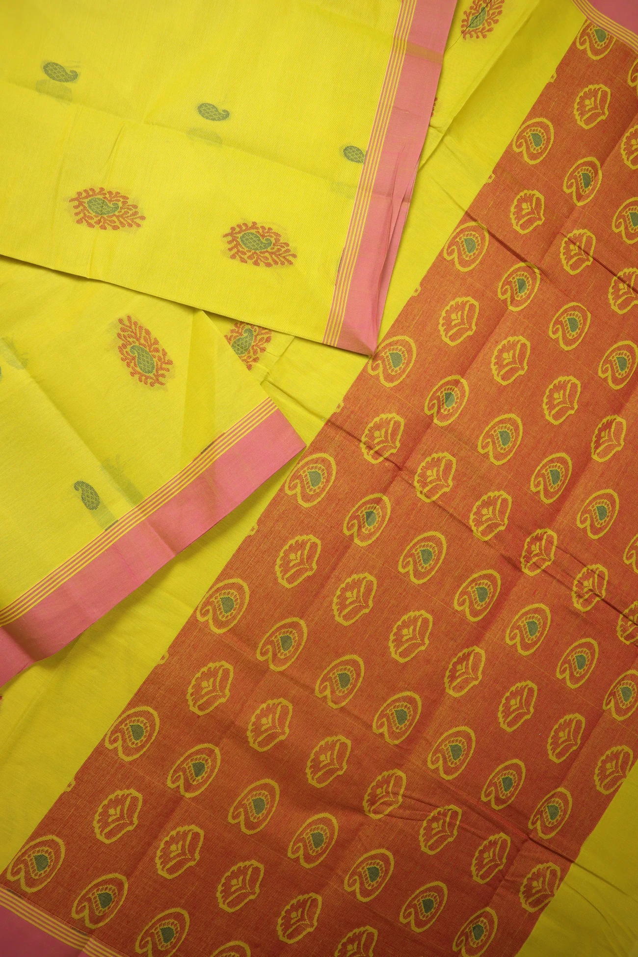 yellow-flower-mango-coimbatore-cotton-saree-cbe000539-b