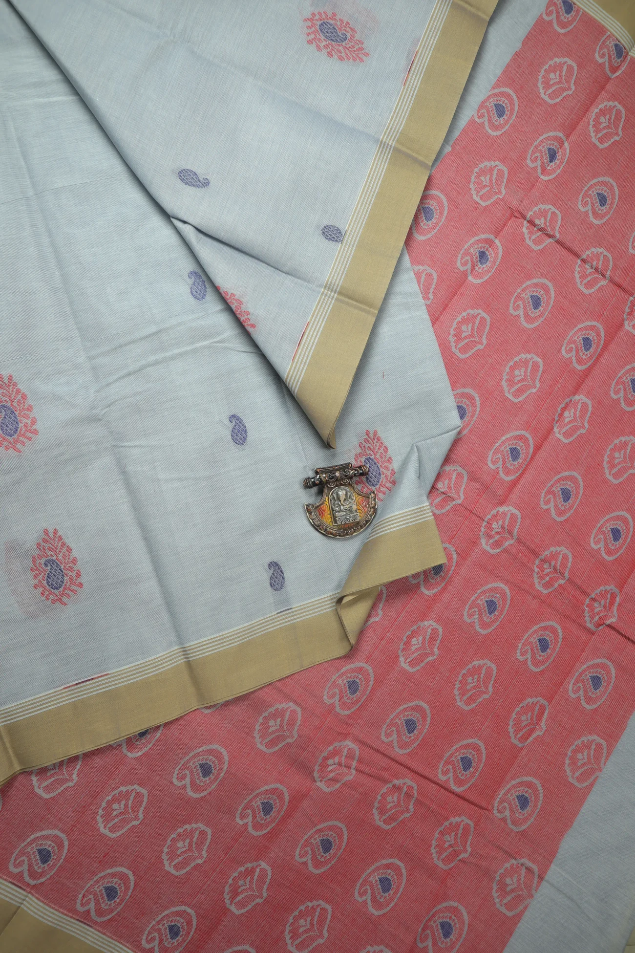gray-flower-mango-coimbatore-cotton-saree-cbe000543-a