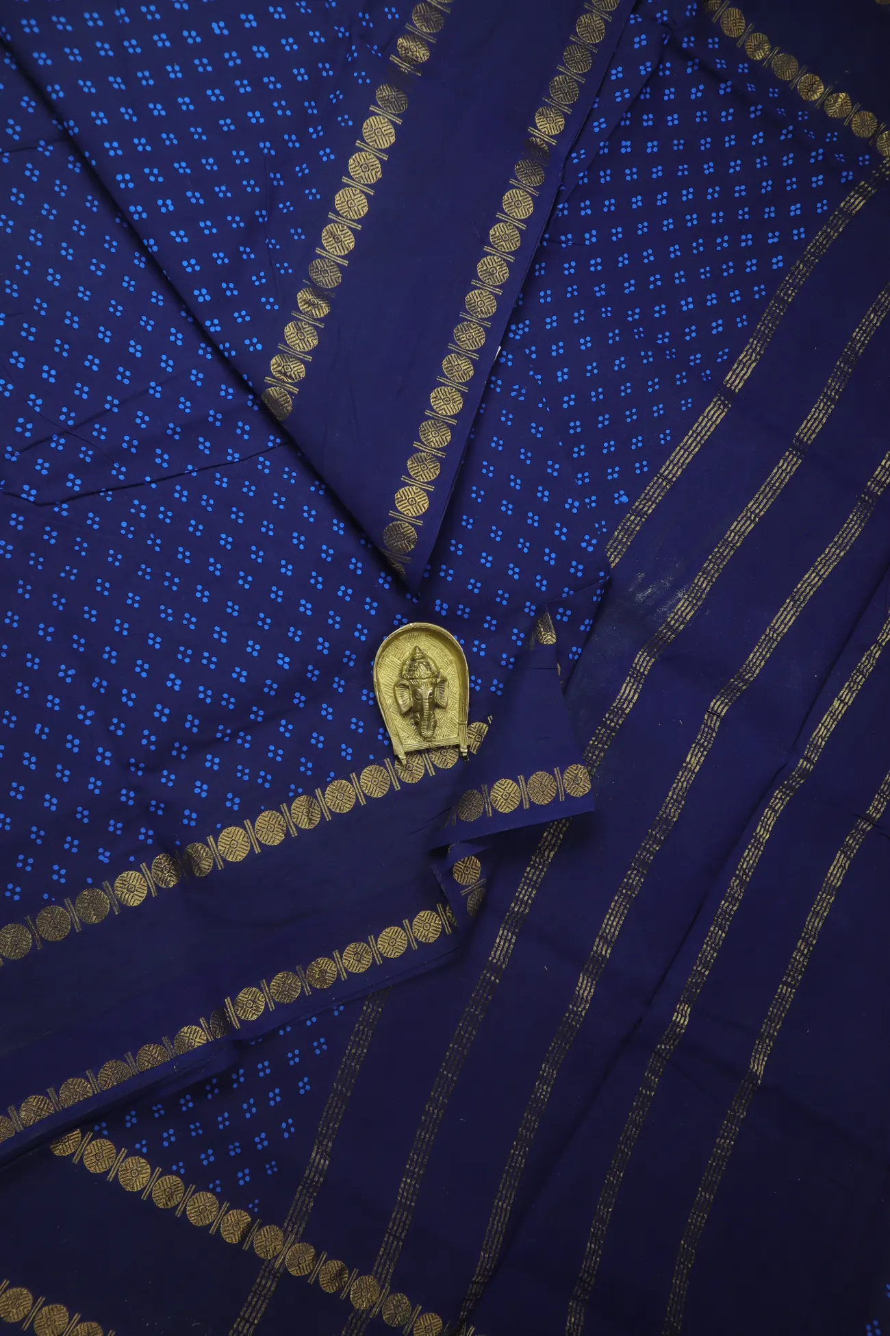 navy-ruthratcham-rettai-pettu-madurai-sungudi-saree-ss006379-a