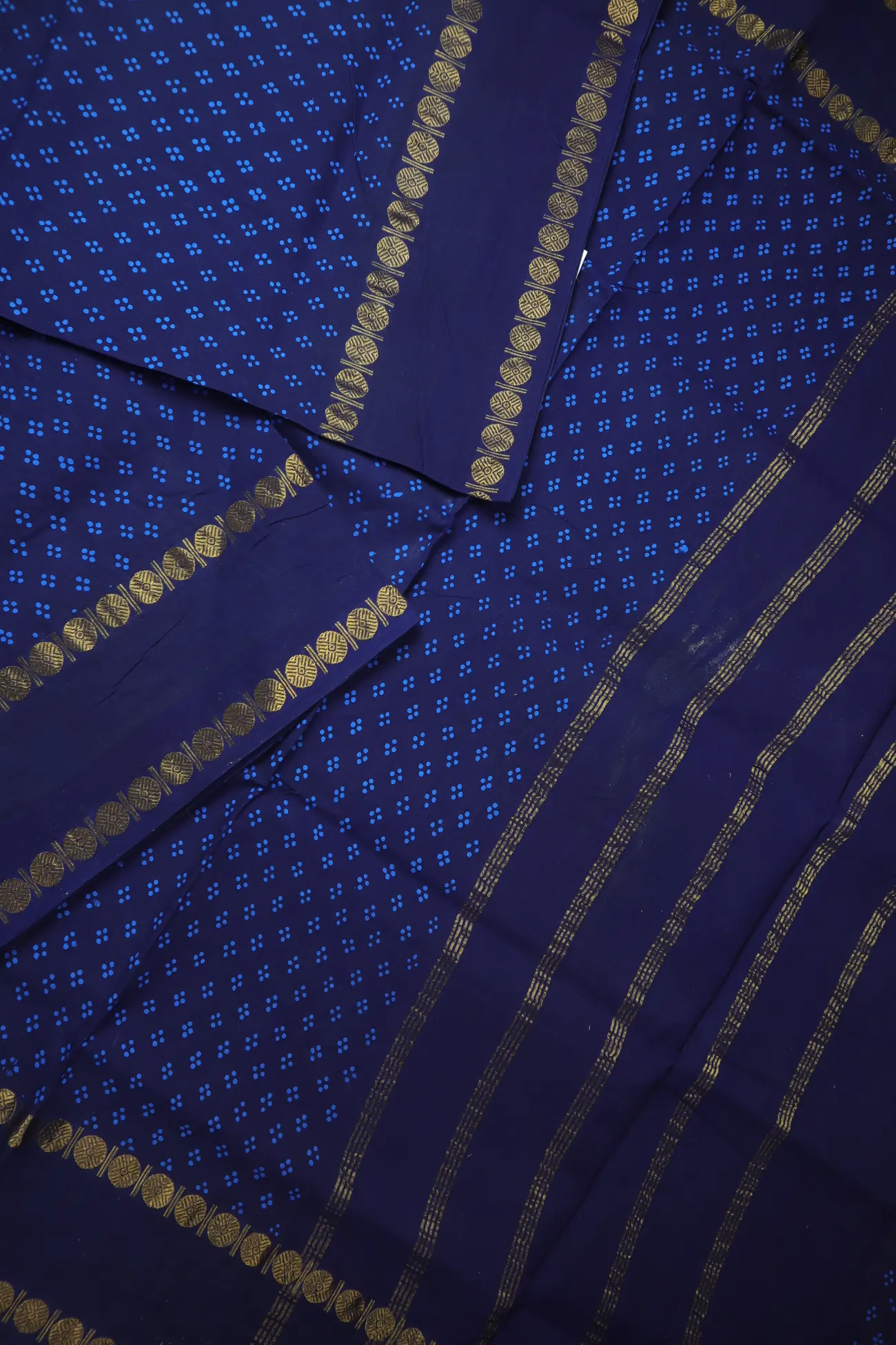 navy-ruthratcham-rettai-pettu-madurai-sungudi-saree-ss006379-b