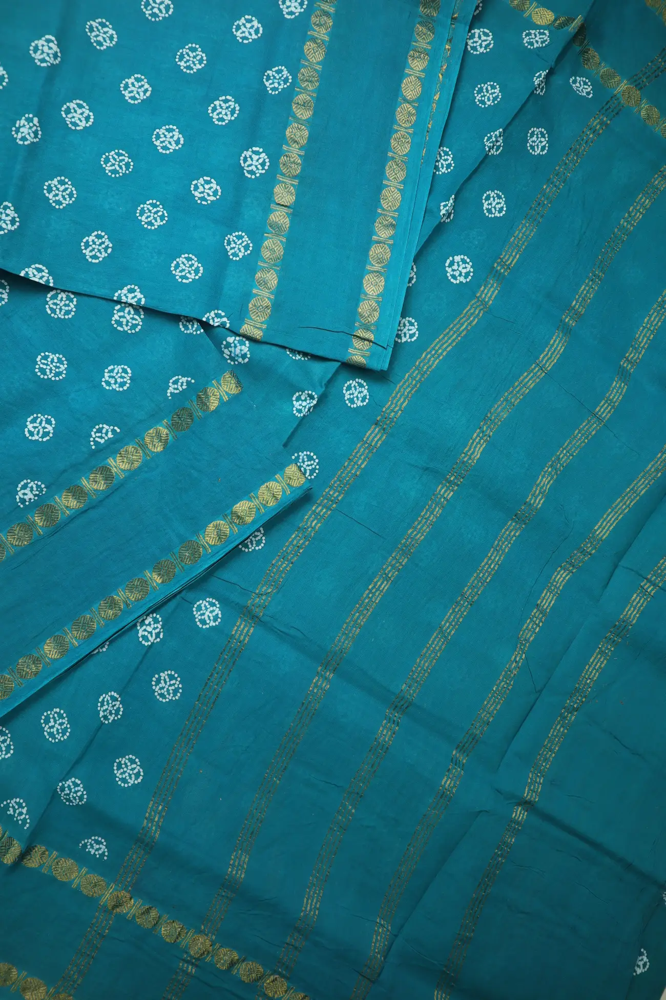 teal-rettai-pettu-ruthratcham-madurai-sungudi-saree-ss006399-b