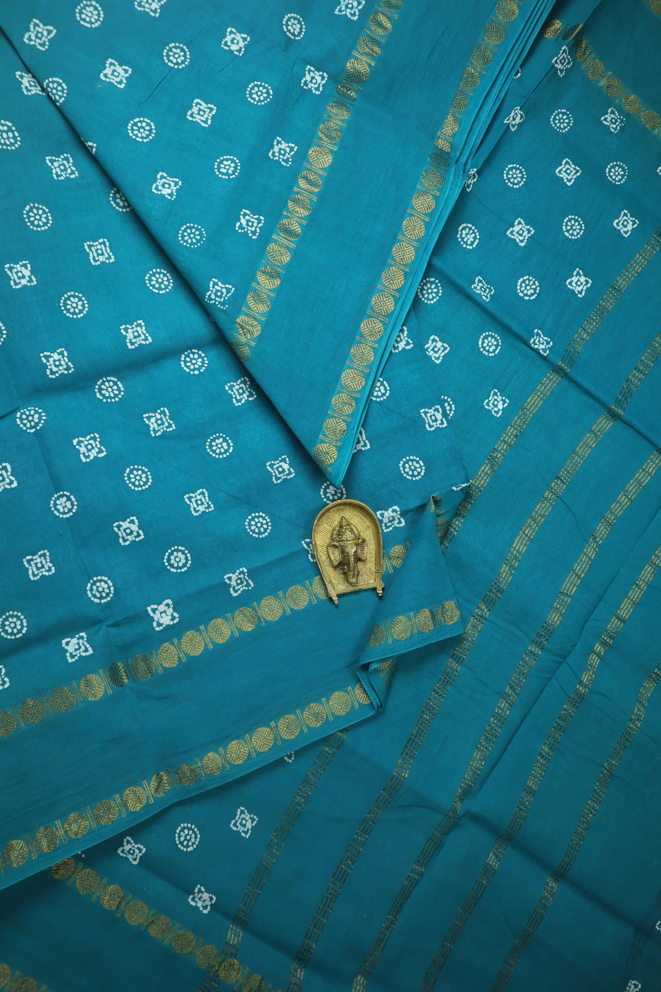 teal-rettai-pettu-ruthratcham-madurai-sungudi-saree-ss006398-a