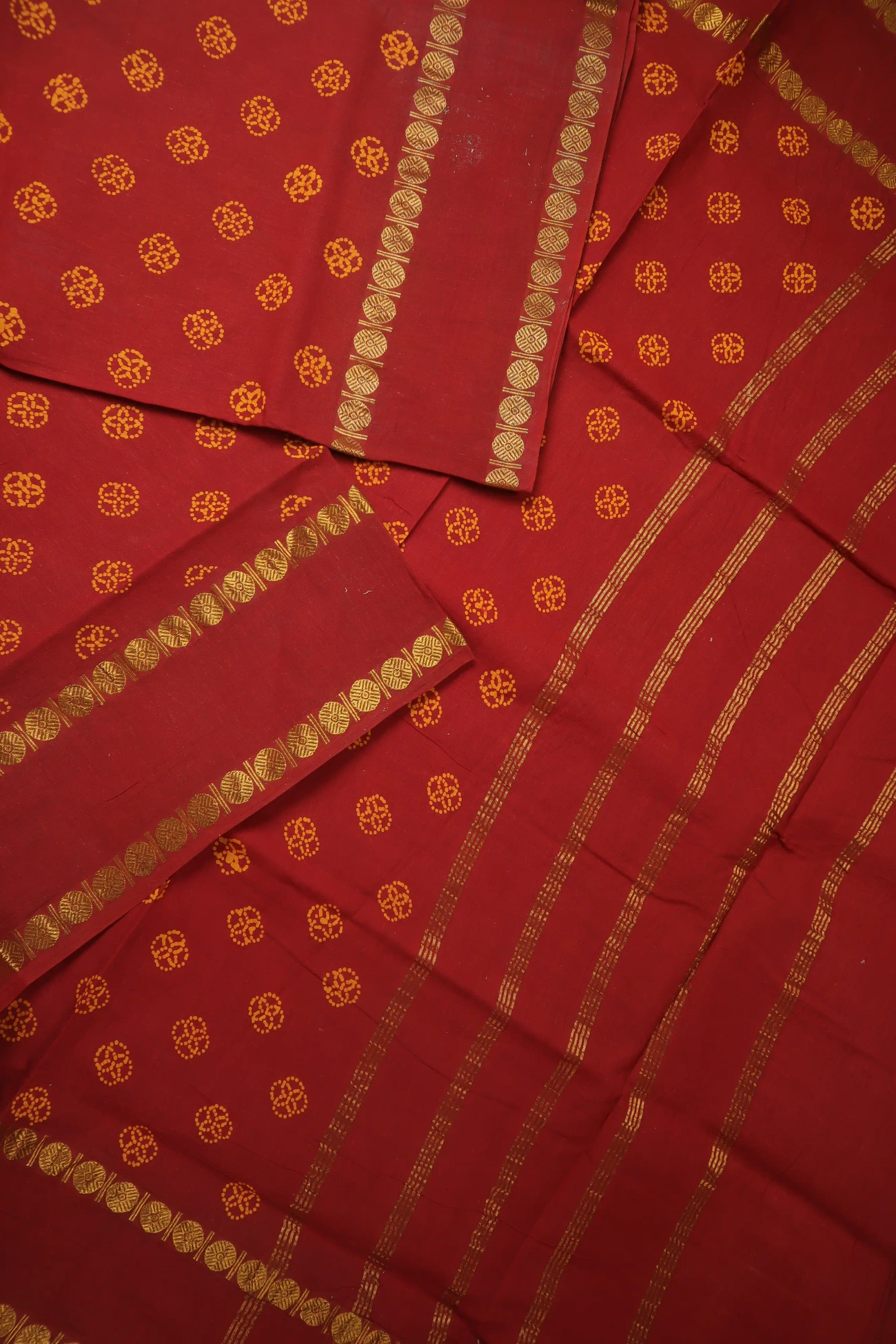 maroon-rettai-pettu-ruthratcham-madurai-sungudi-saree-ss006381-b