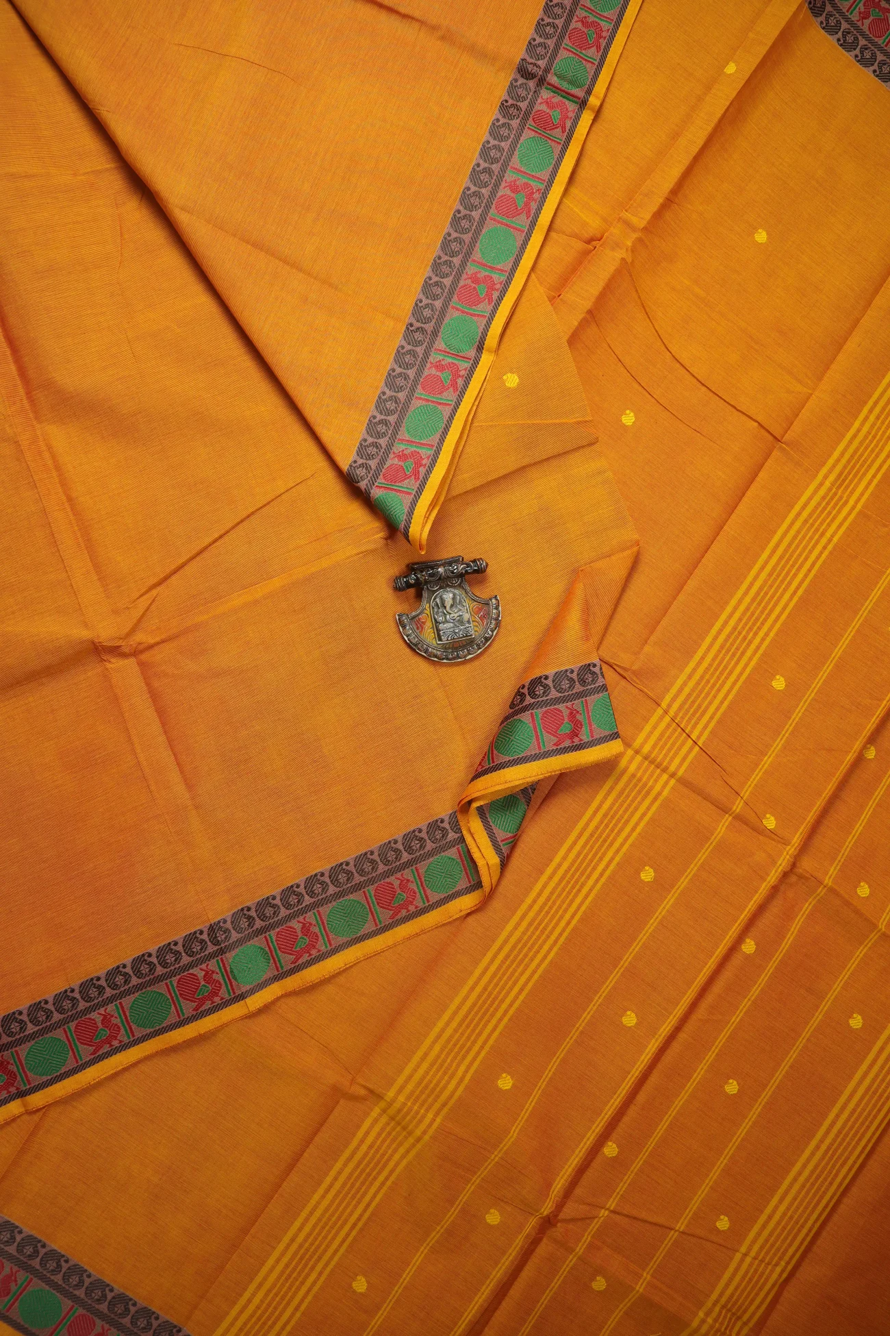 orange-ruthratcham-mango-grand-chettinad-saree-gc002676-a