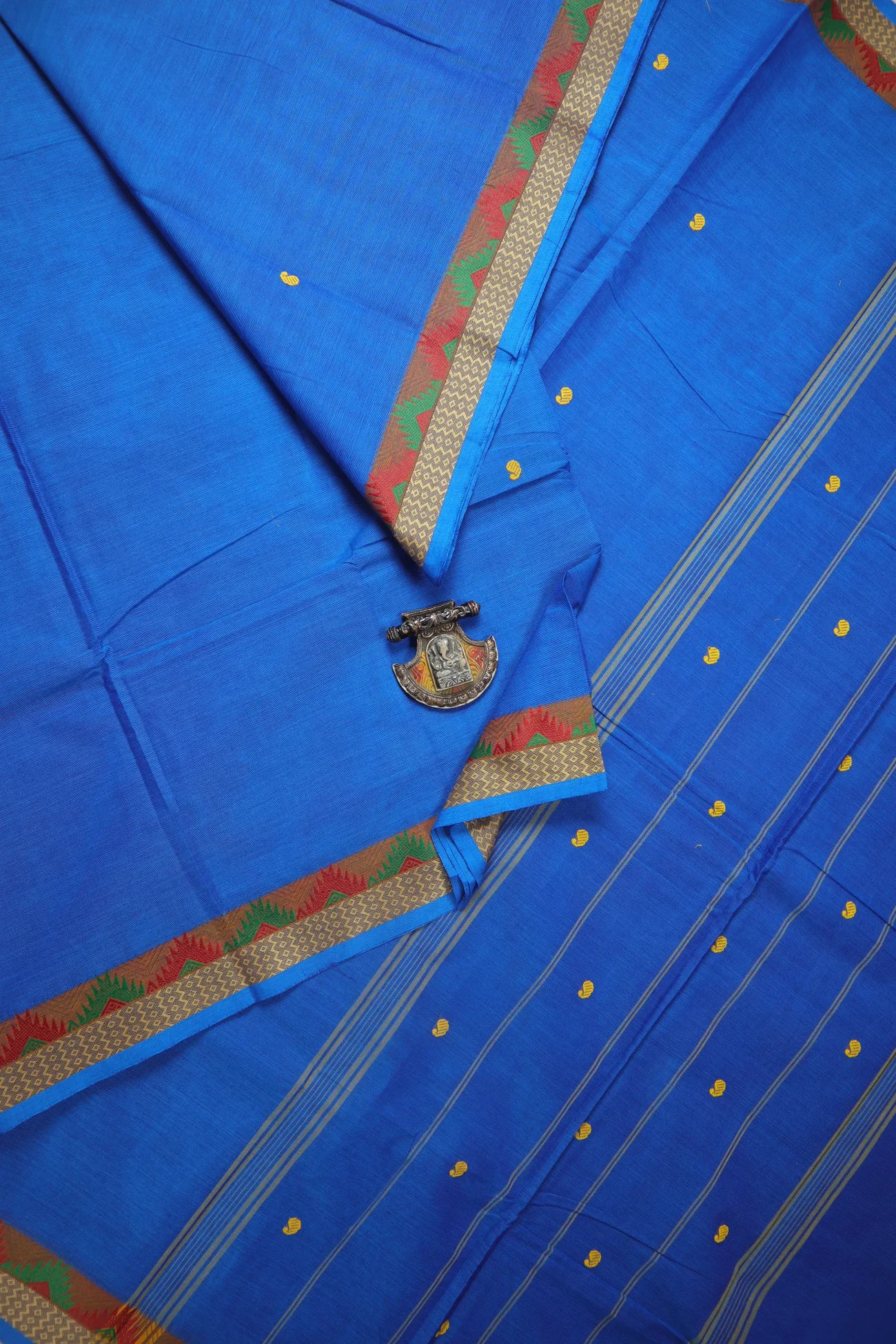 blue-mango-thalampoo-reku-grand-chettinad-saree-gc002625-a