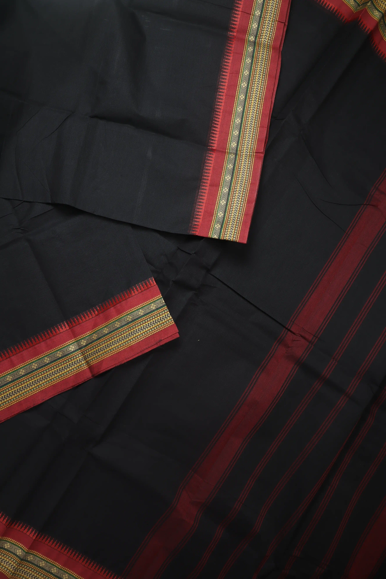 black-temple-diamoned-grand-chettinad-saree-gc002740-b