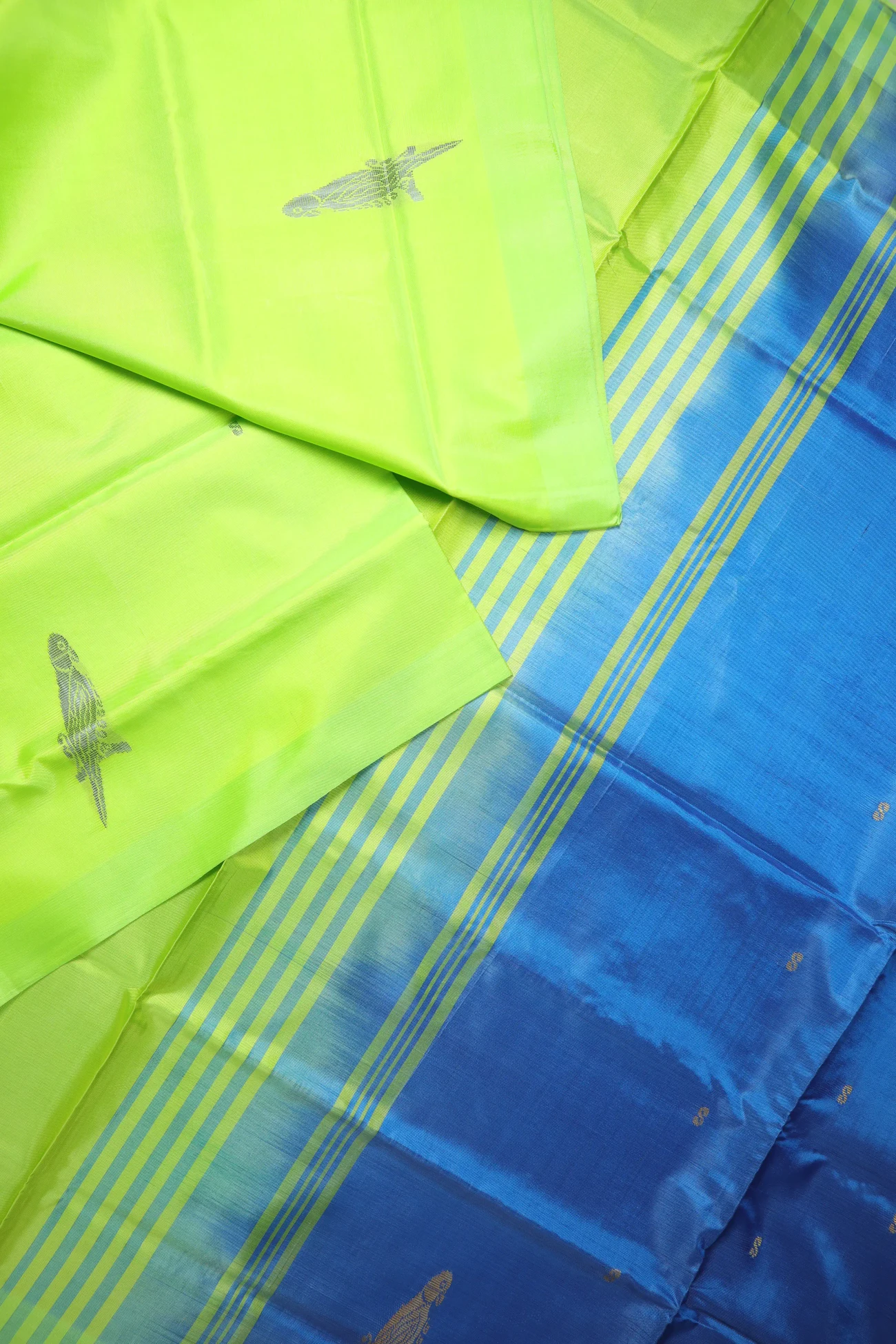 light-green-parrot-banana-pith-silk-saree-bps000584-b
