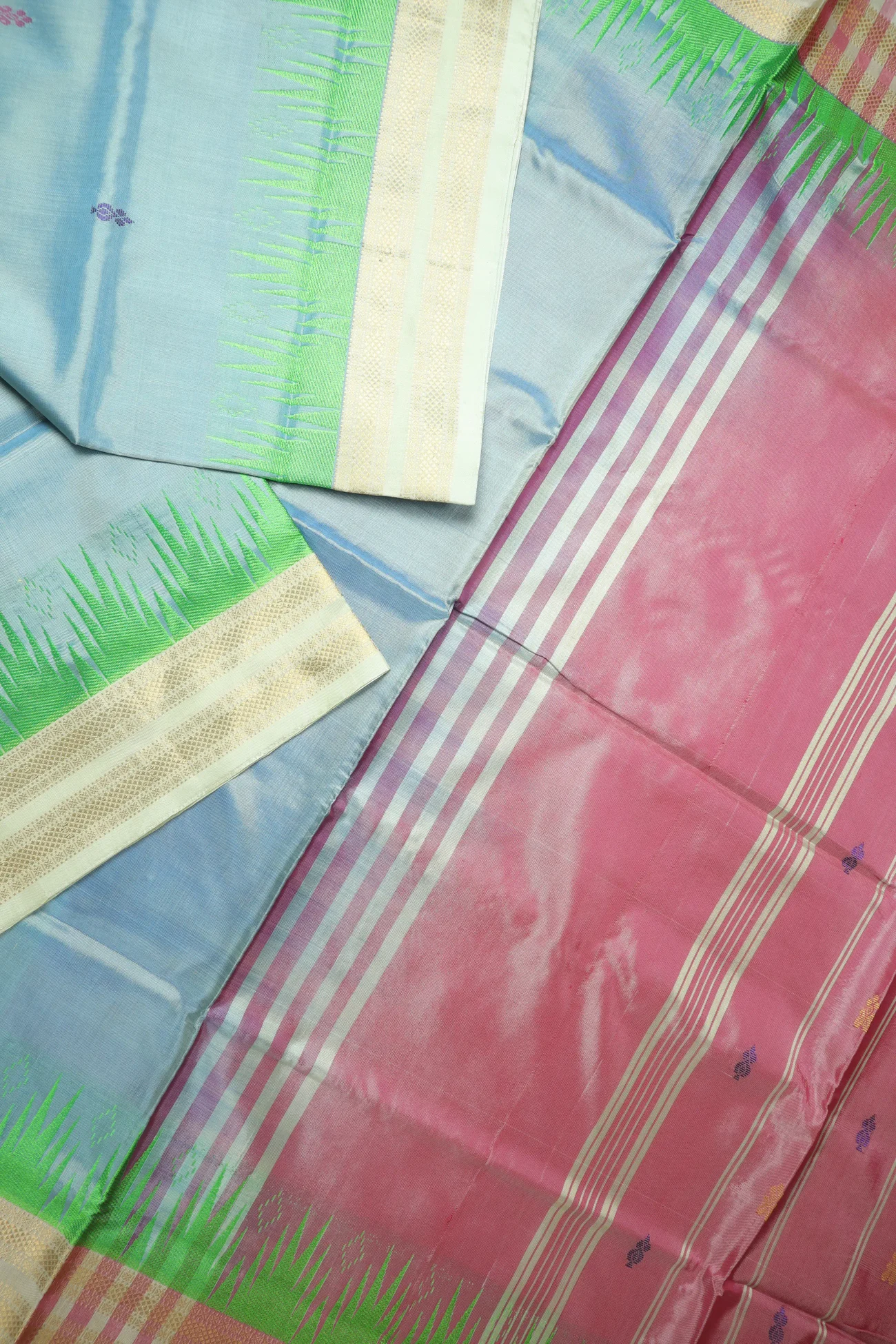 light-sky-blue-thalampoo-reku-rettai-pettu-banana-pith-silk-saree-bps000611-b