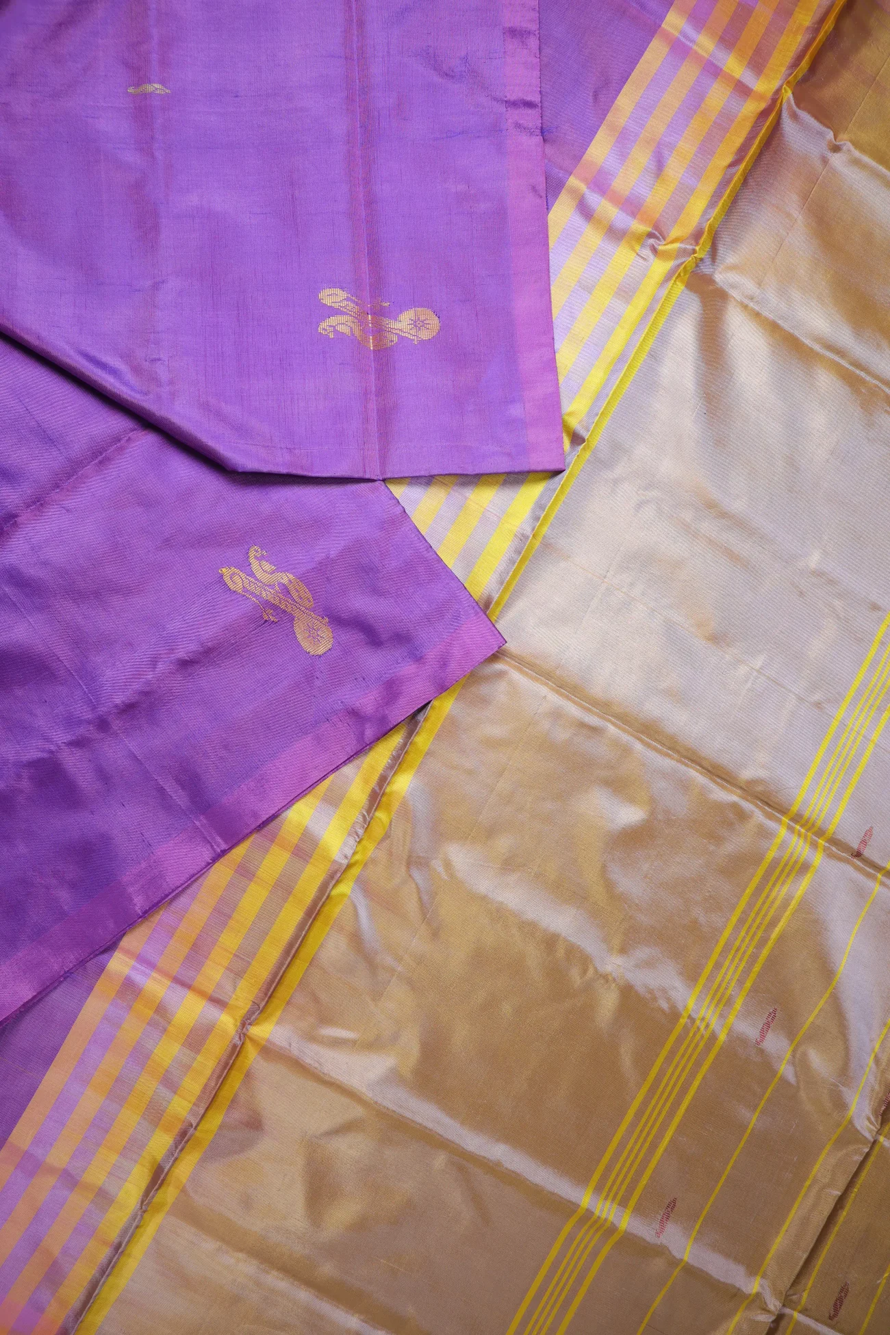 purple-peacock-banana-pith-silk-saree-bps000585-b