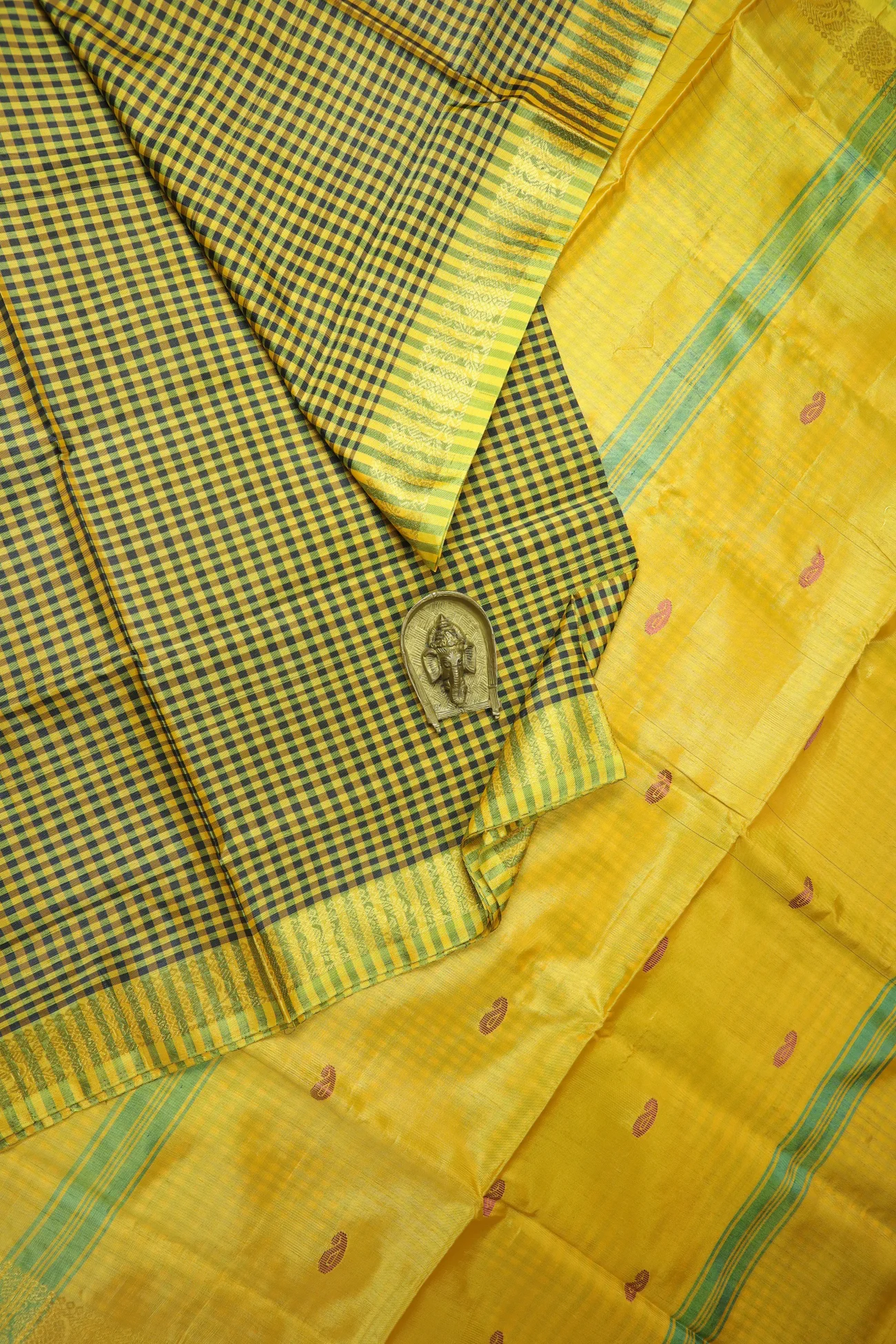 yellow-checked-banana-pith-silk-saree-bps000640-a