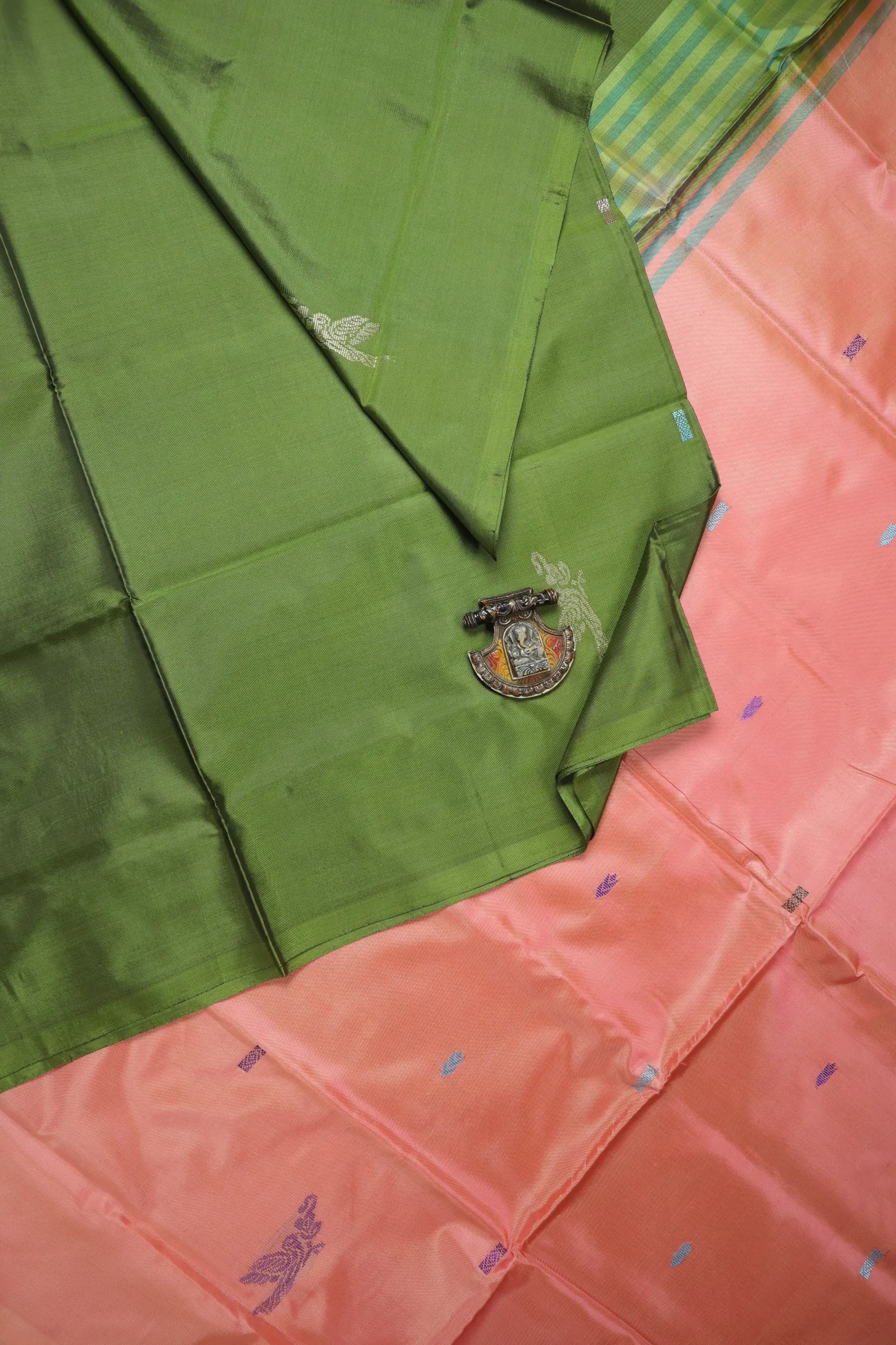 dark-olive-green-bird-banana-pith-silk-saree-bps000575-a