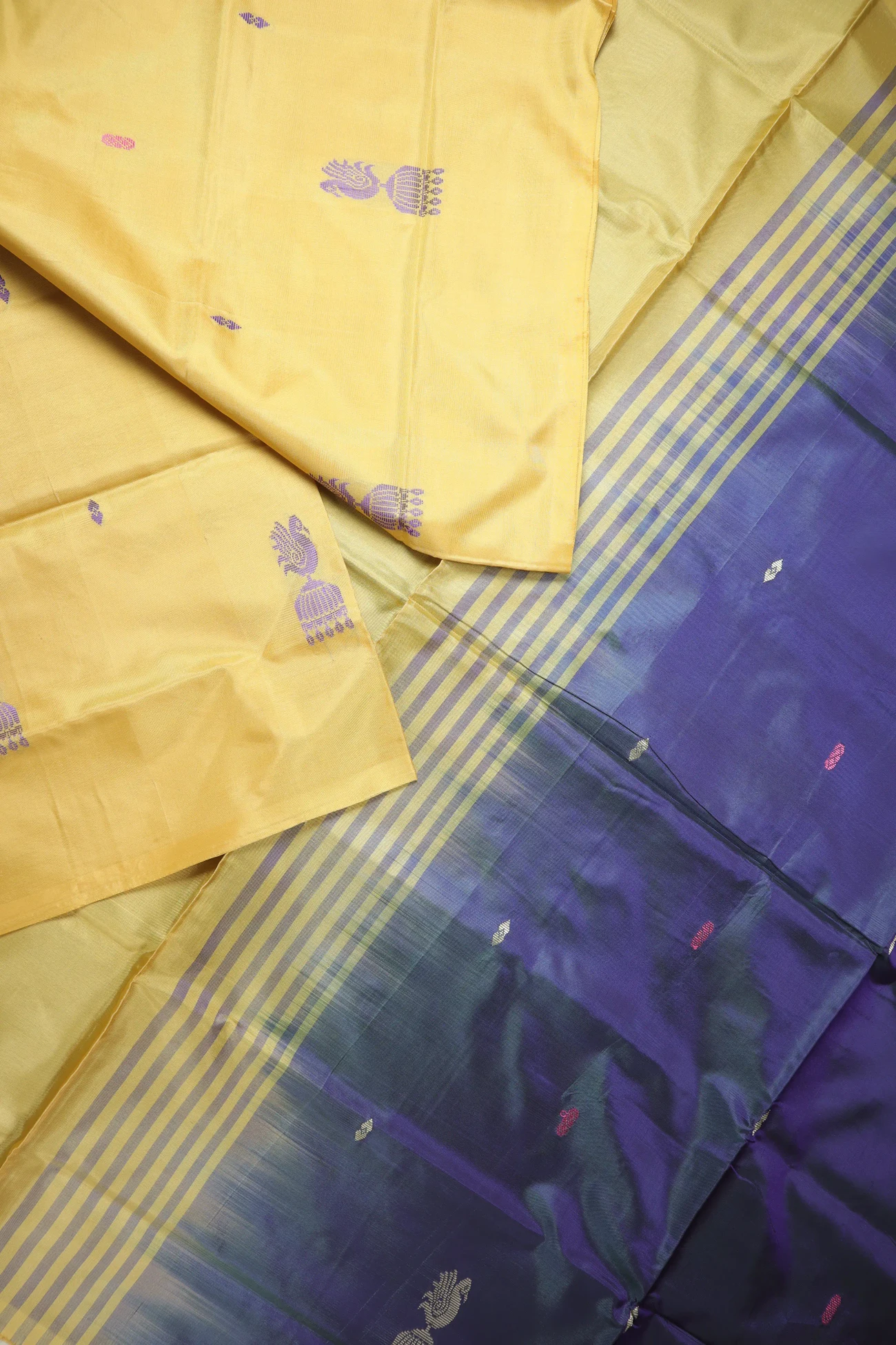 gold-jimikki-kammal-banana-pith-silk-saree-bps000596-b