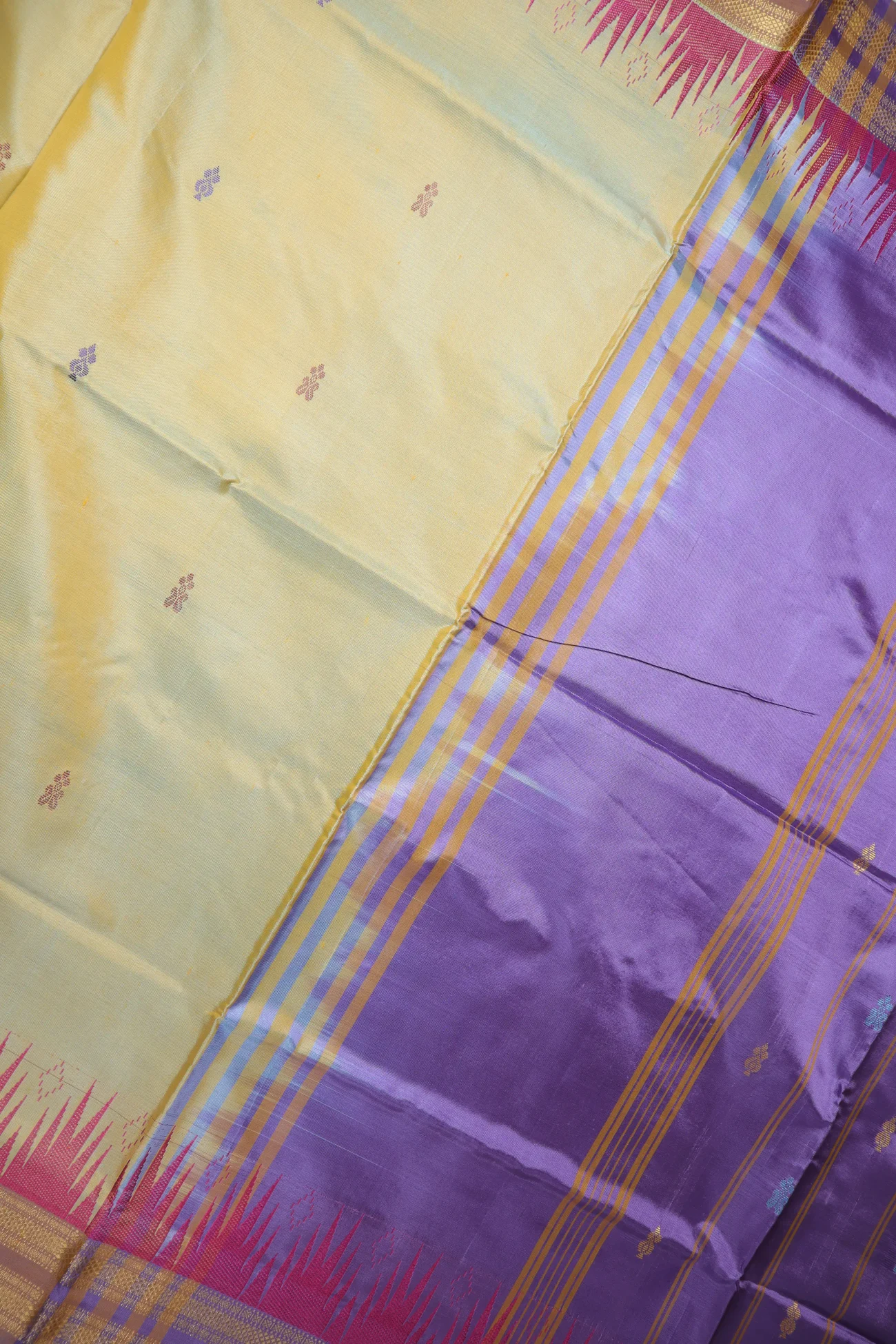 gold-thalampoo-reku-banana-pith-silk-saree-bps000619-c