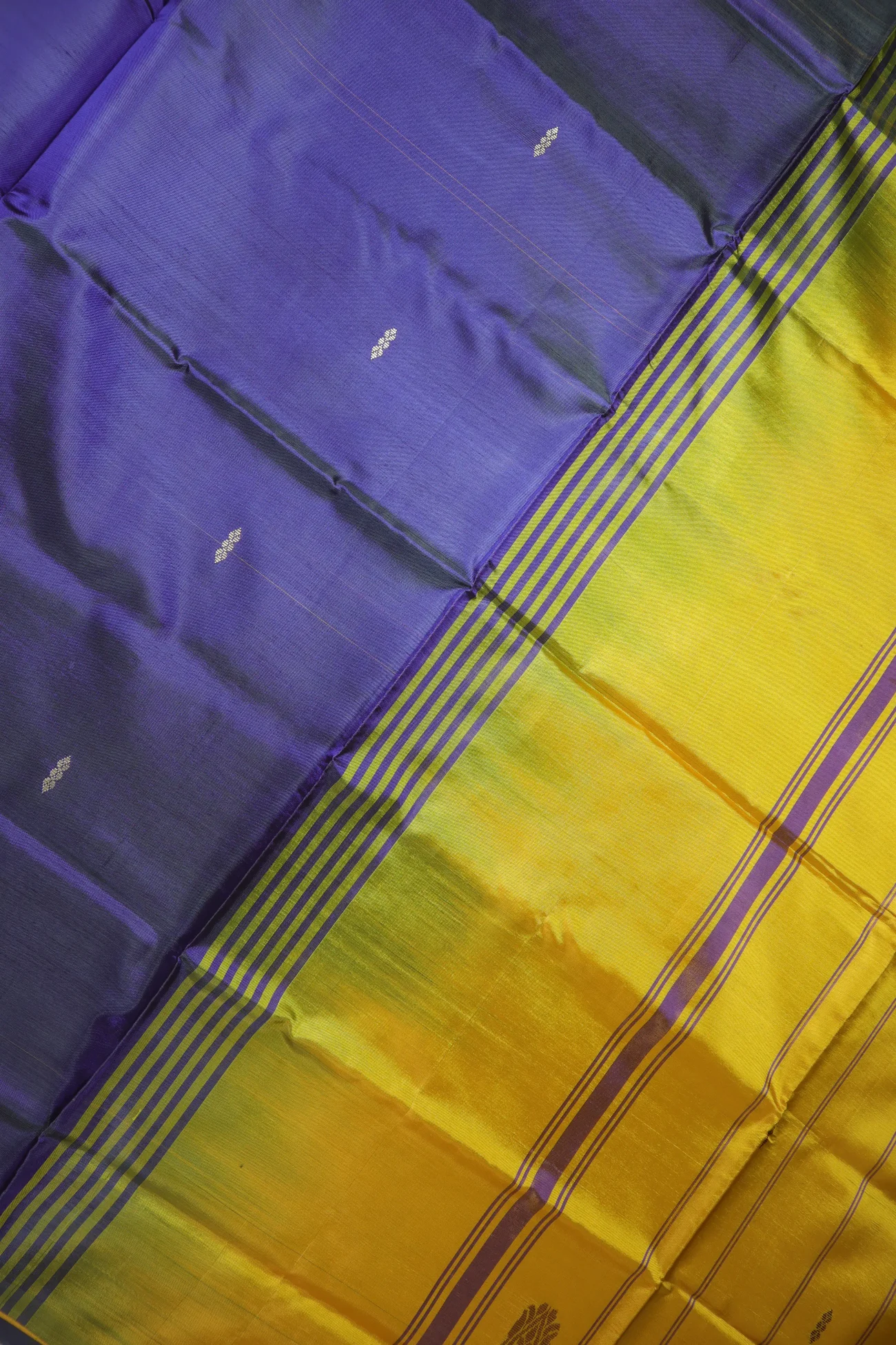 indigo-flower-banana-pith-silk-saree-bps000598-c