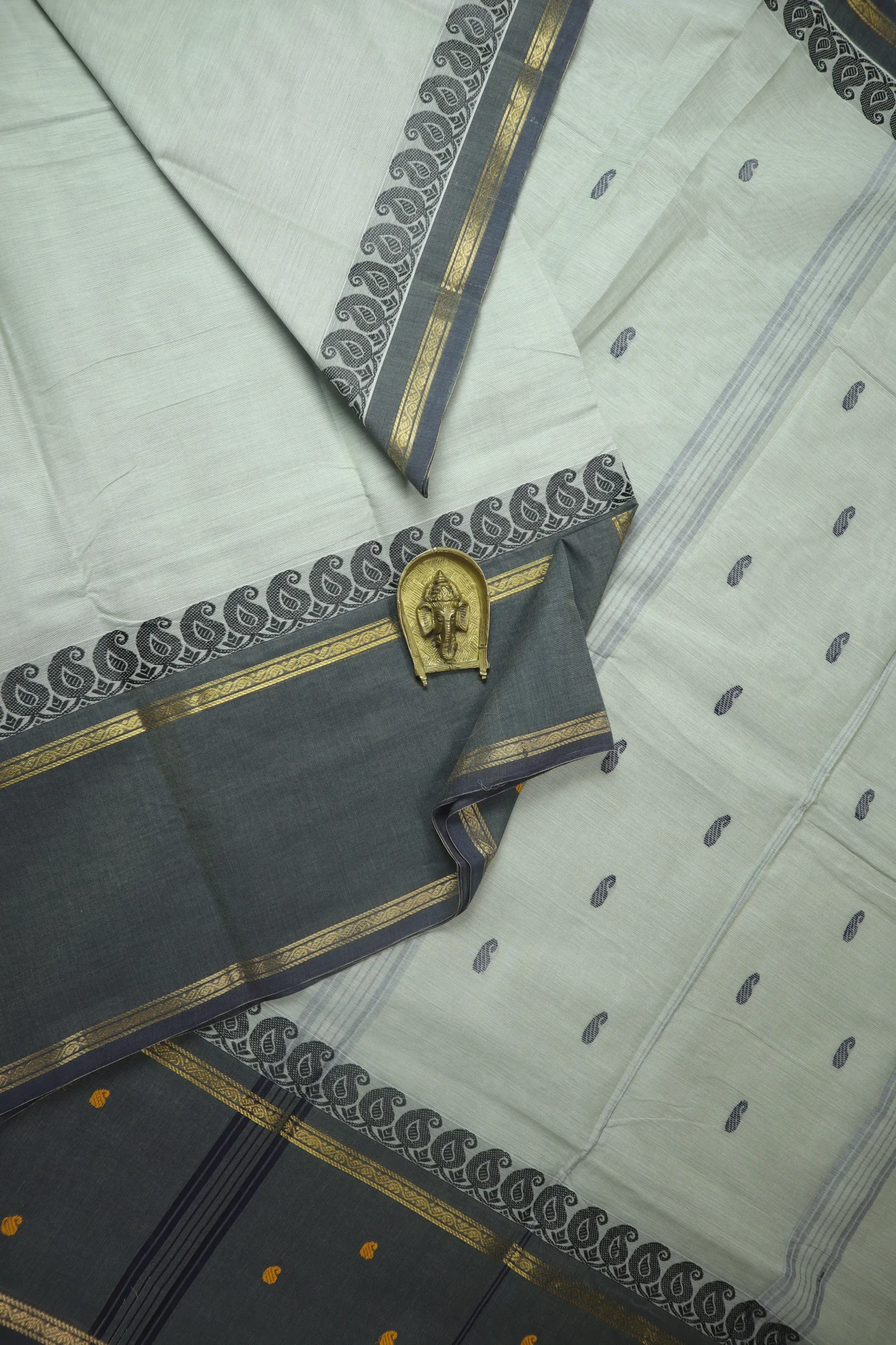 gray-mango-grand-chettinad-saree-gc002615-a