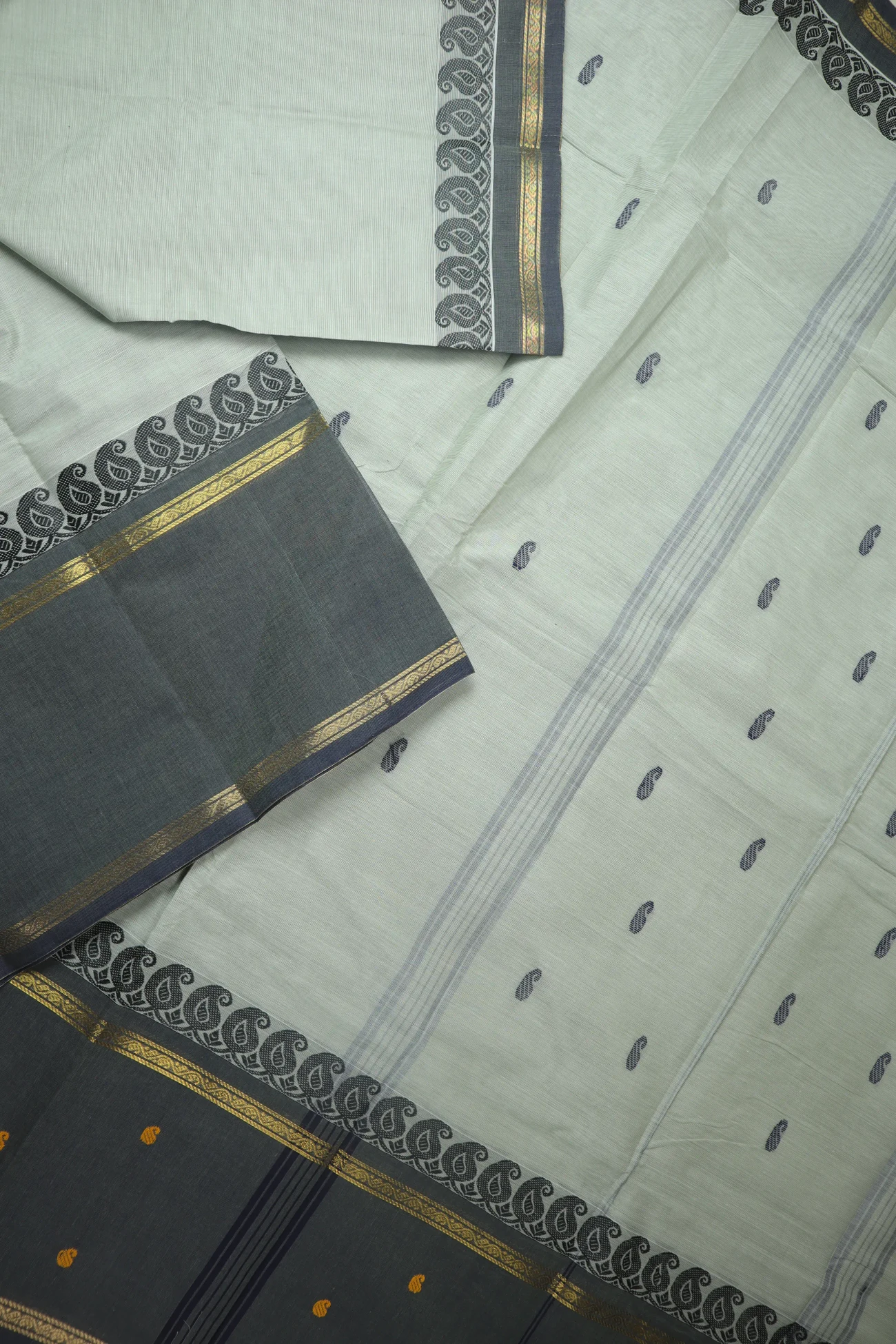 gray-mango-grand-chettinad-saree-gc002615-b