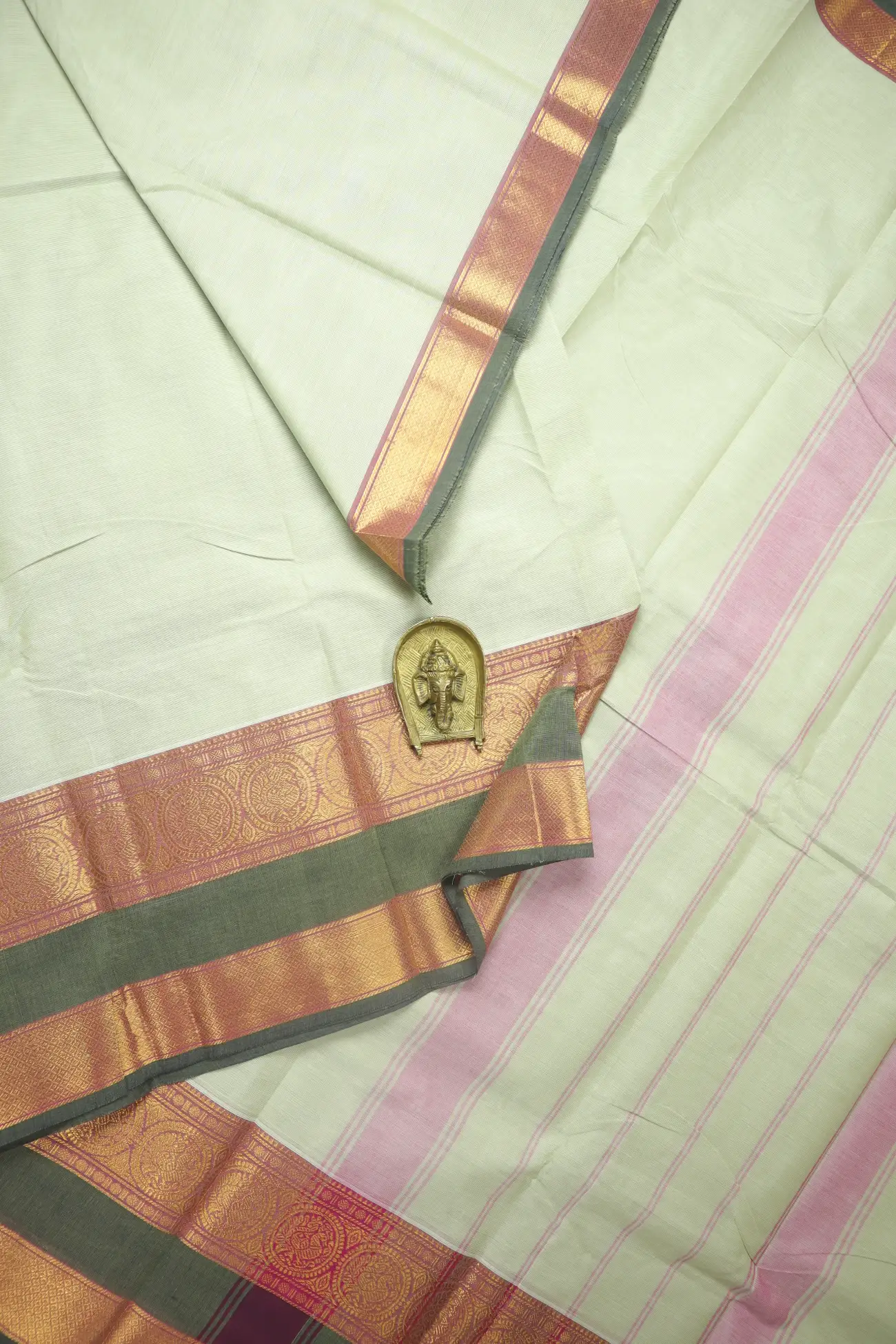 pista-green-peacock-grand-chettinad-saree-gc002788-a