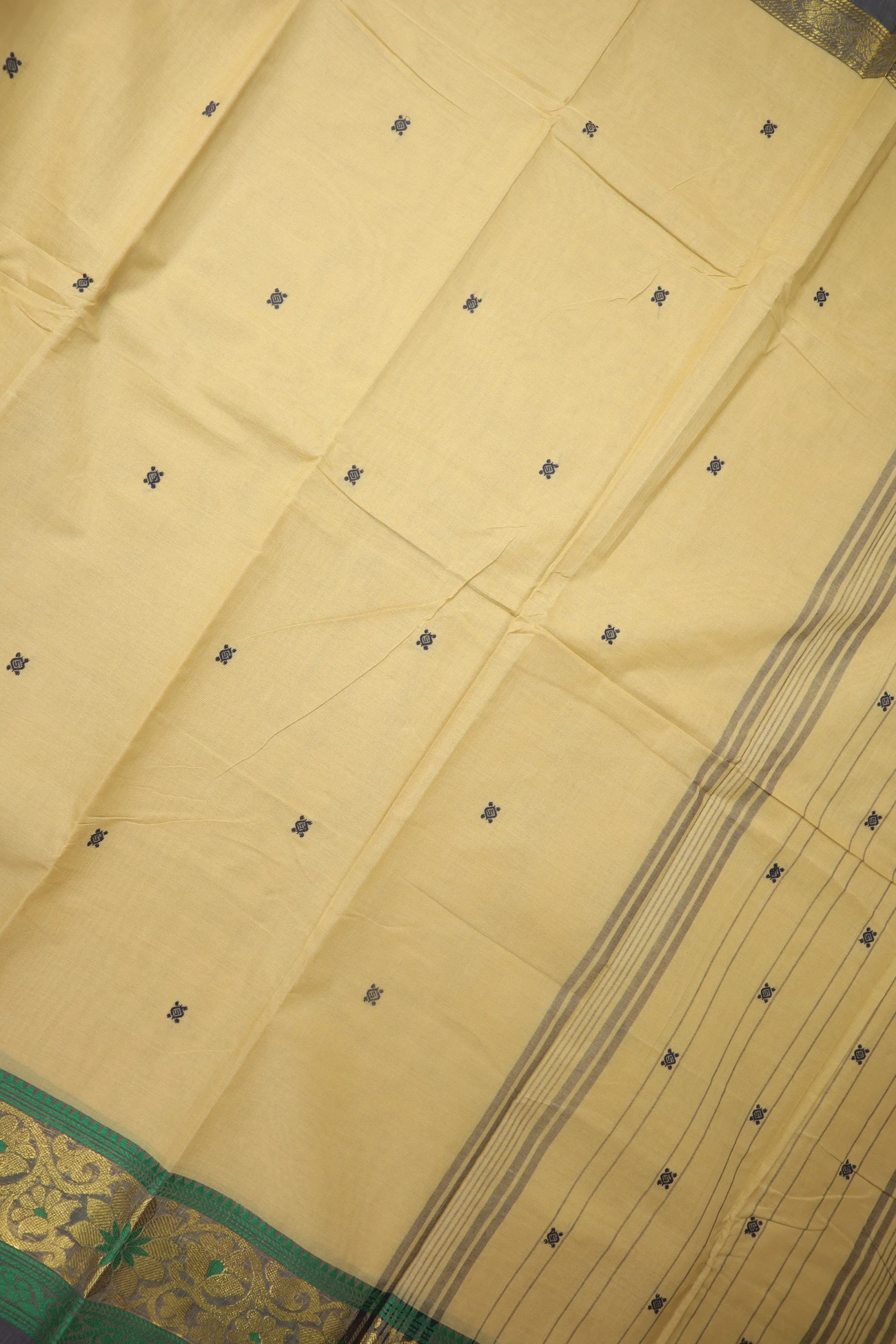 navajo-white-flower-grand-chettinad-saree-gc002643-c