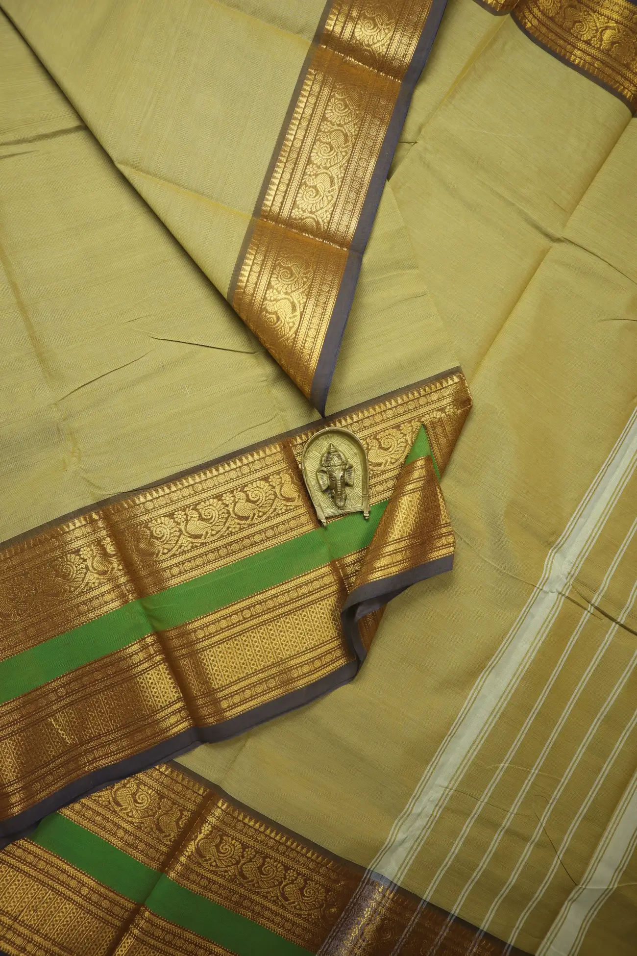 wheat-peacock-grand-chettinad-saree-gc002837-a