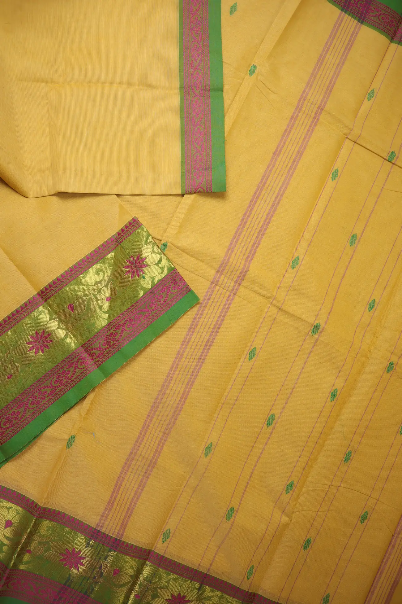 navajo-white-flower-grand-chettinad-saree-gc002645-b