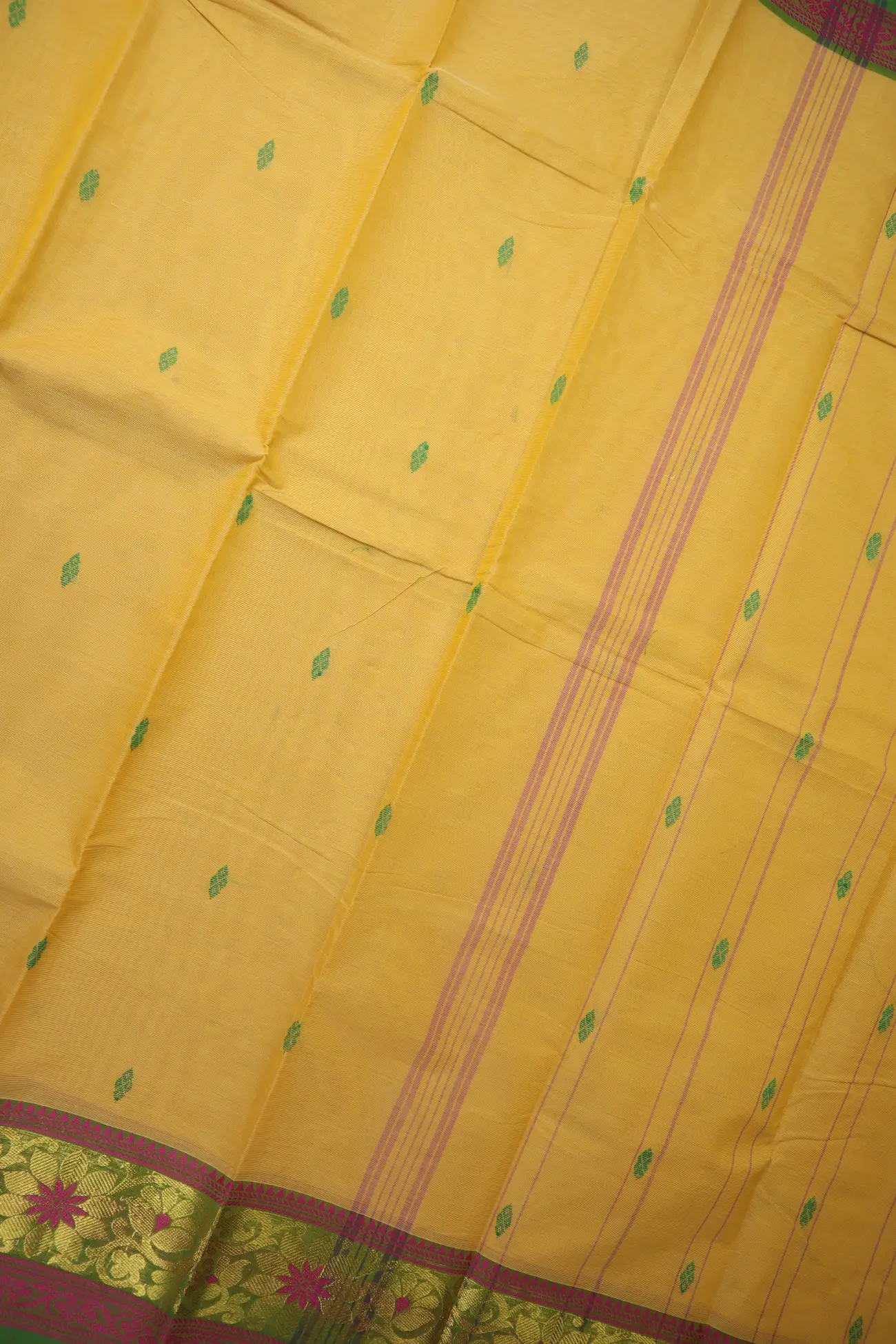 navajo-white-flower-grand-chettinad-saree-gc002645-c