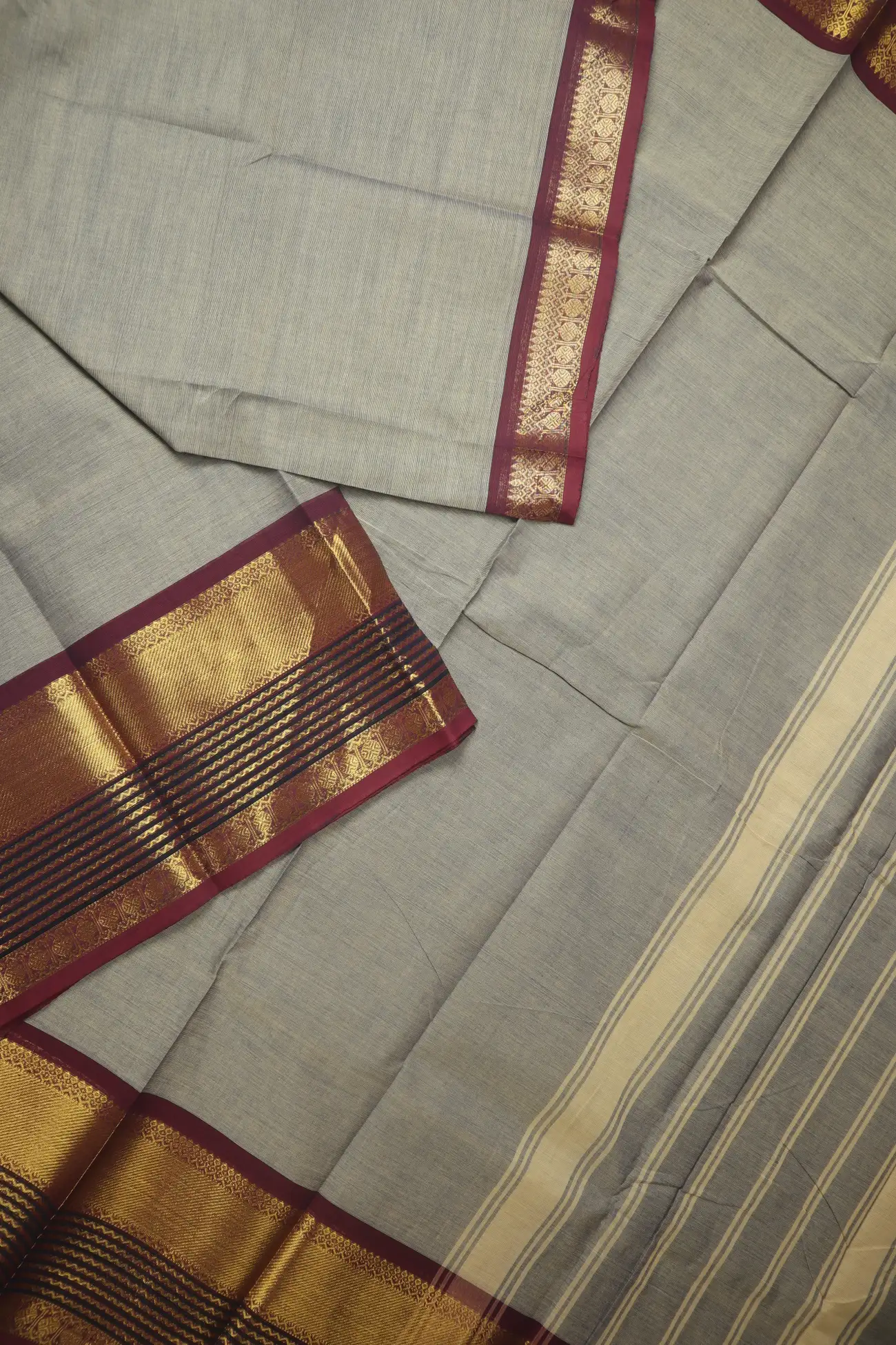 dim-gray-ruthratcham-zigzag-grand-chettinad-saree-gc002754-b