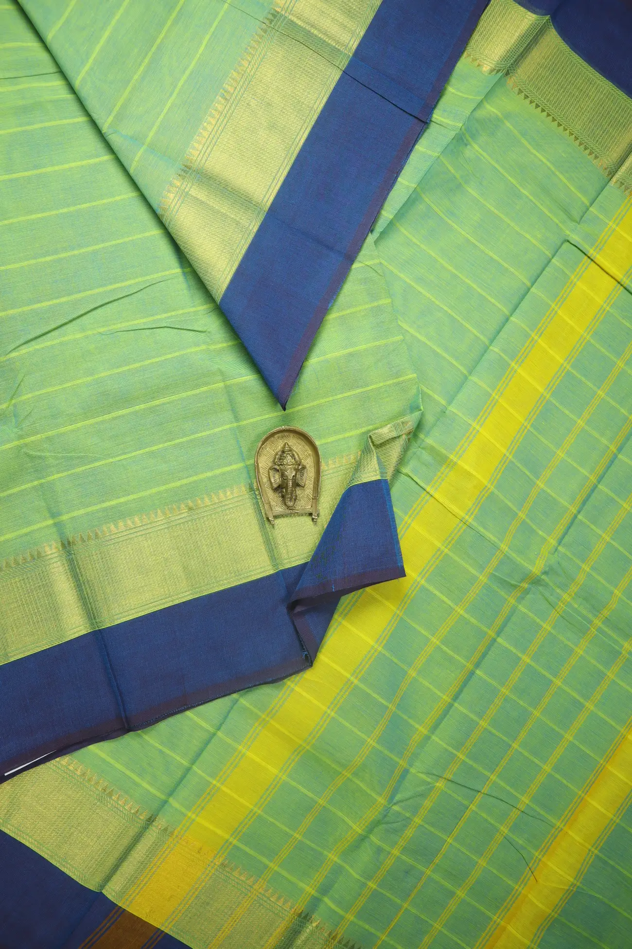 light-green-temple-grand-chettinad-saree-gc002794-a