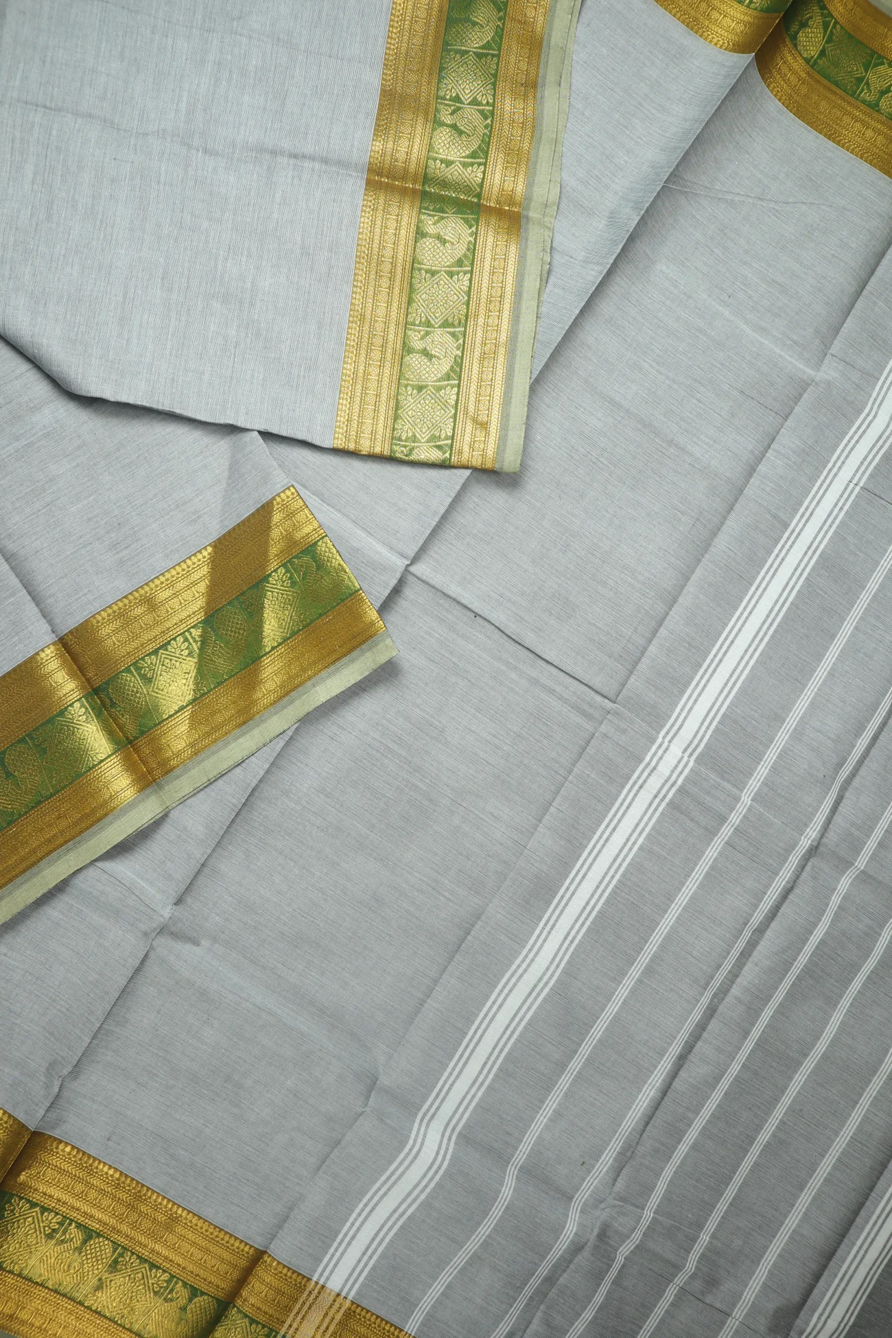 gray-peacock-diamoned-grand-chettinad-saree-gc002822-b