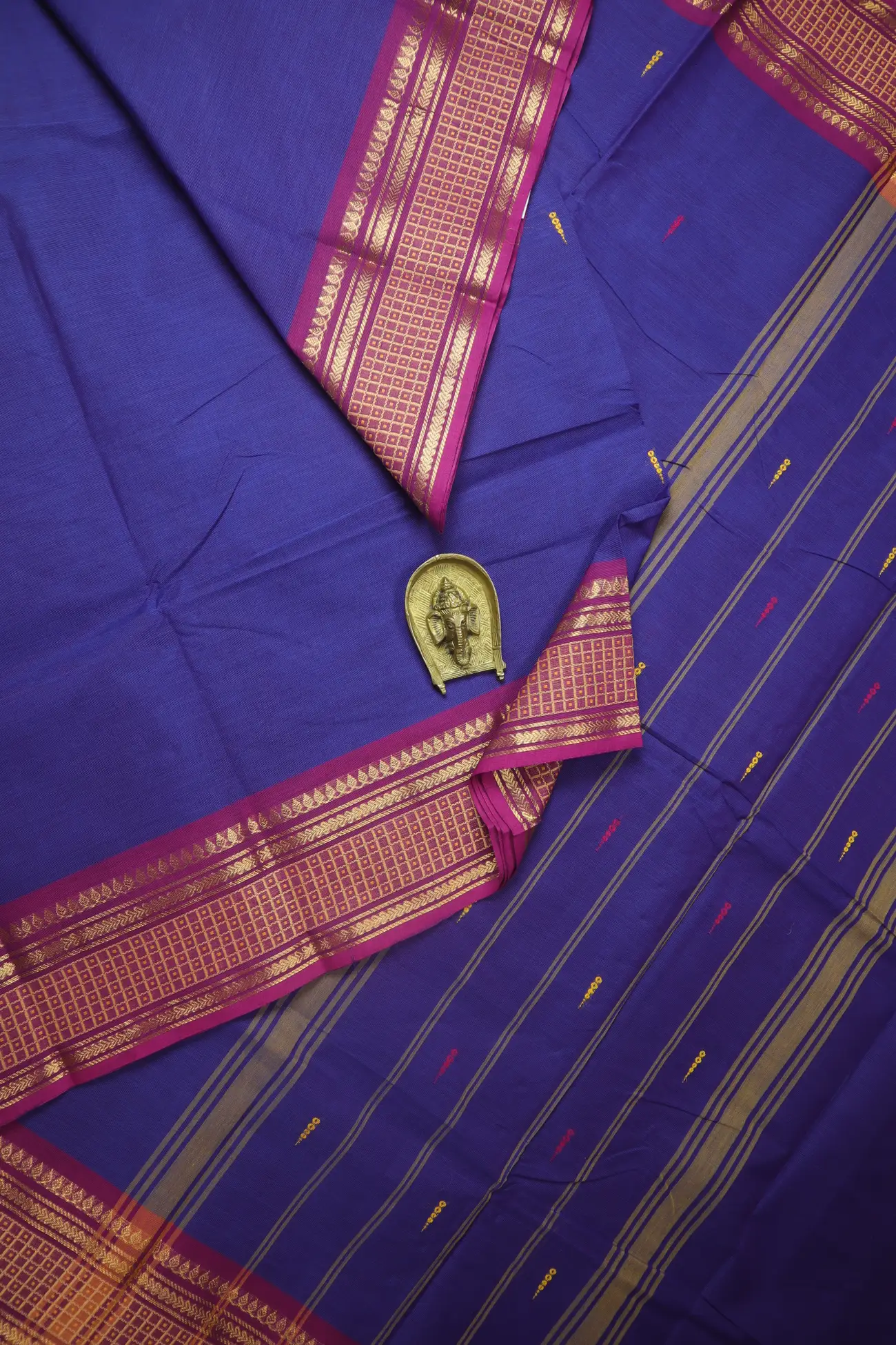 blue-rain-drops-mallimokku-grand-chettinad-saree-gc002679-a