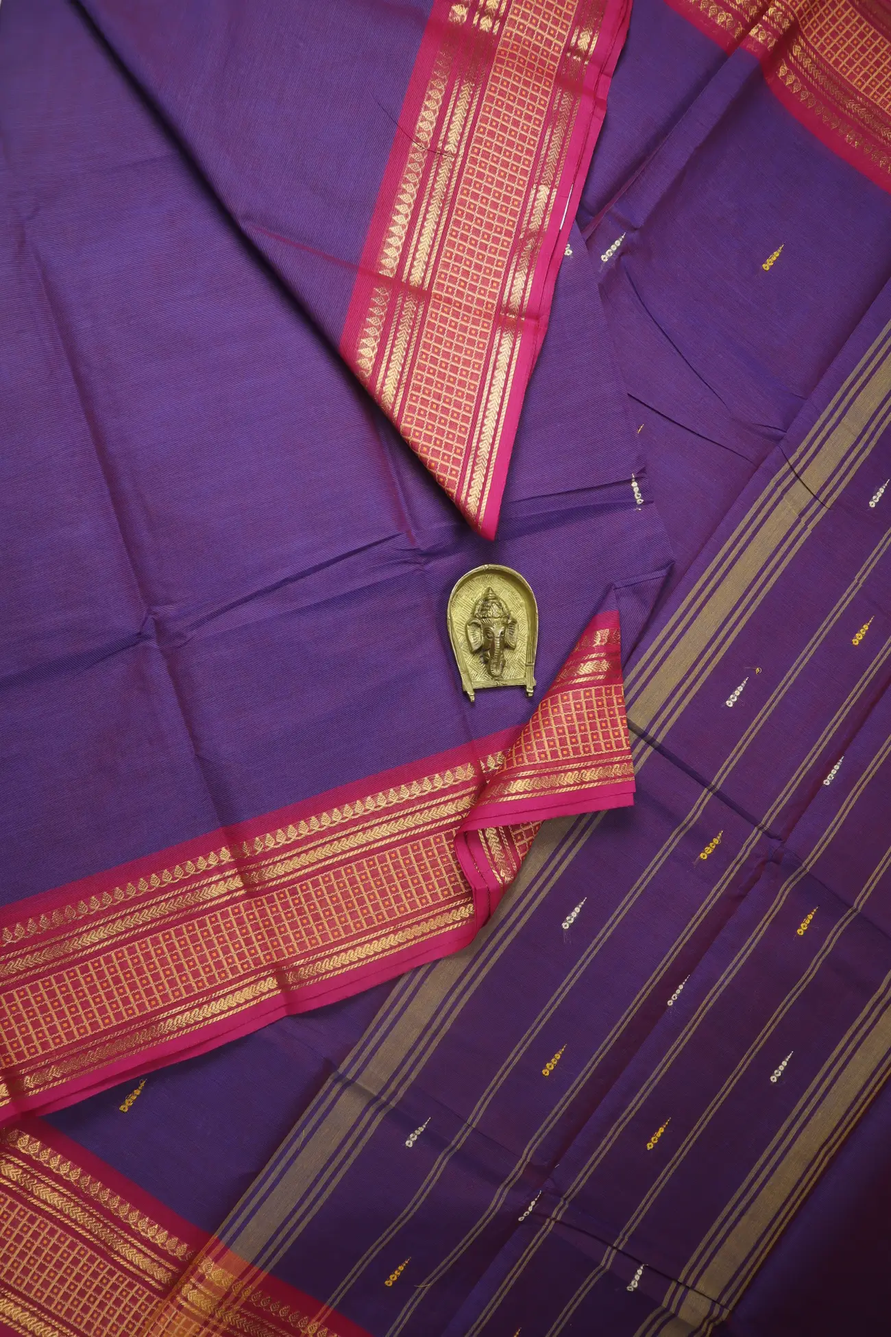 purple-rain-drops-mallimokku-grand-chettinad-saree-gc002696-a
